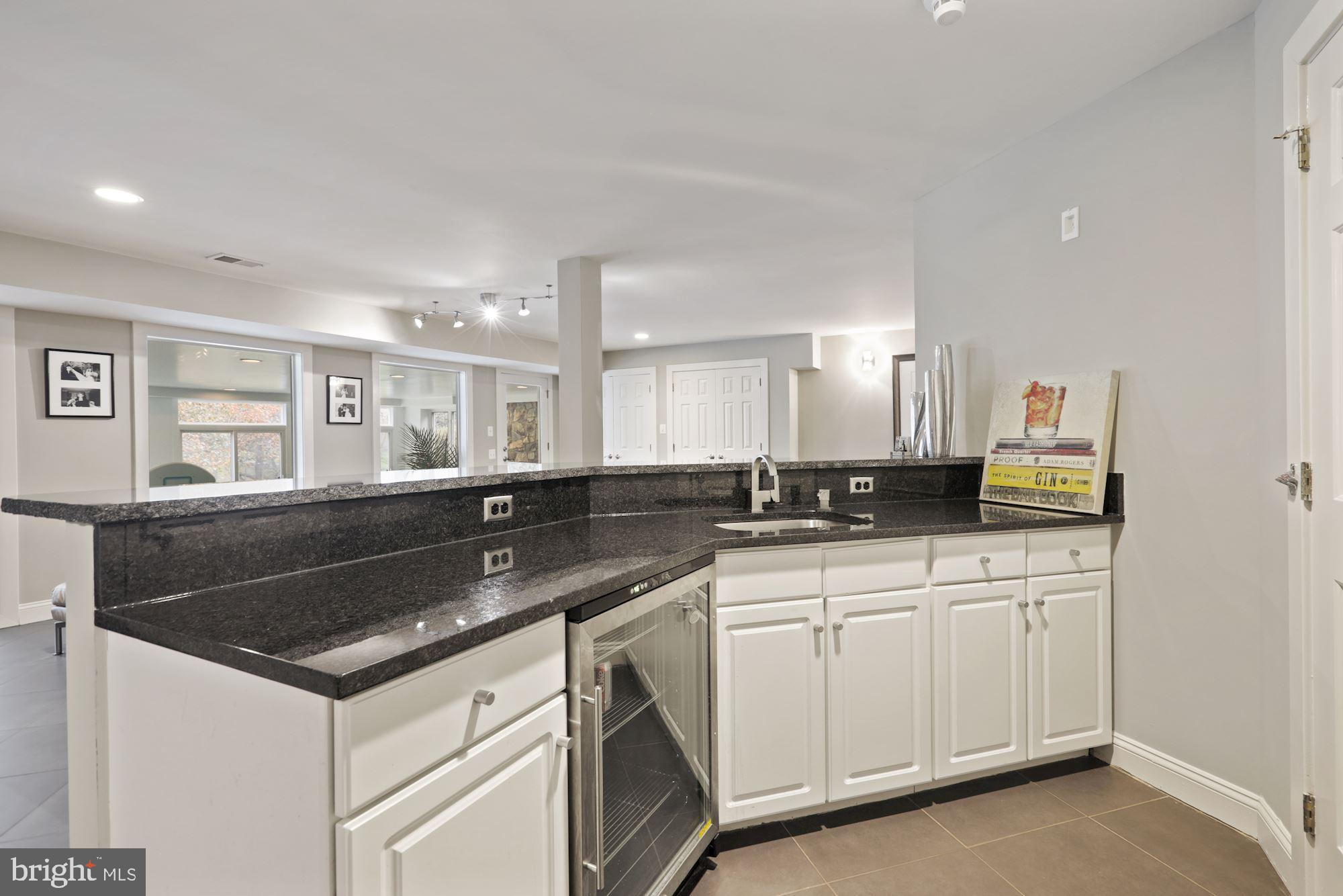 DEERFIELD POND - Residential