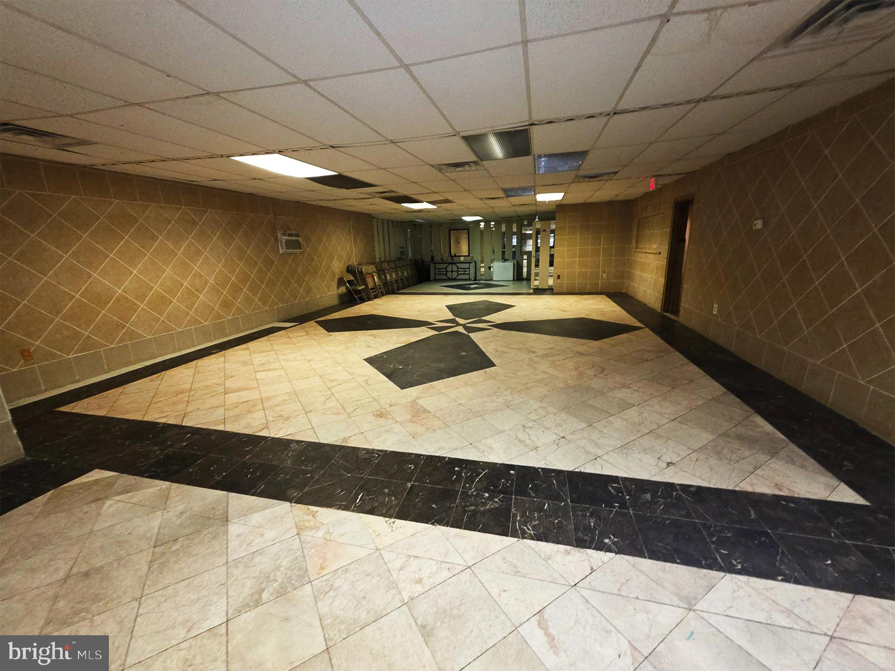 2524/2600 ARCTIC AVENUE