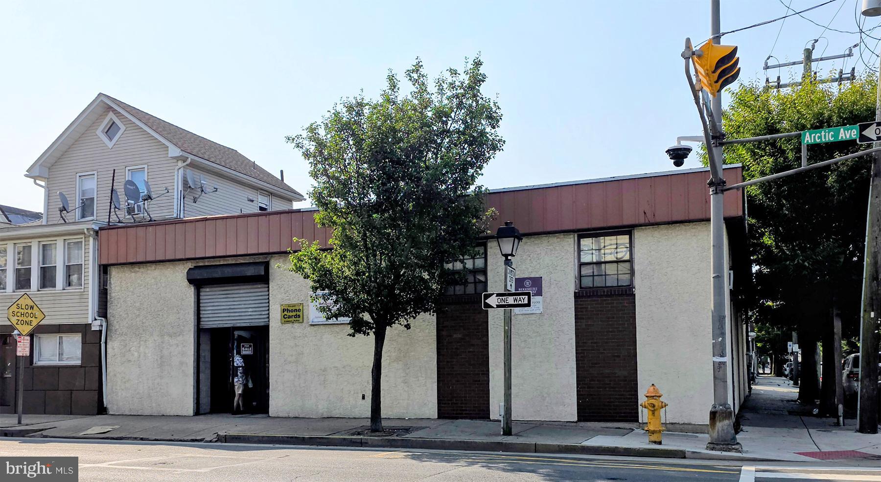 2524/2600 ARCTIC AVENUE