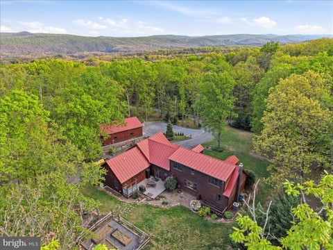 Homes For Sale - 330 Sideling Mountain Drive<br/> SLANESVILLE, WV 25444