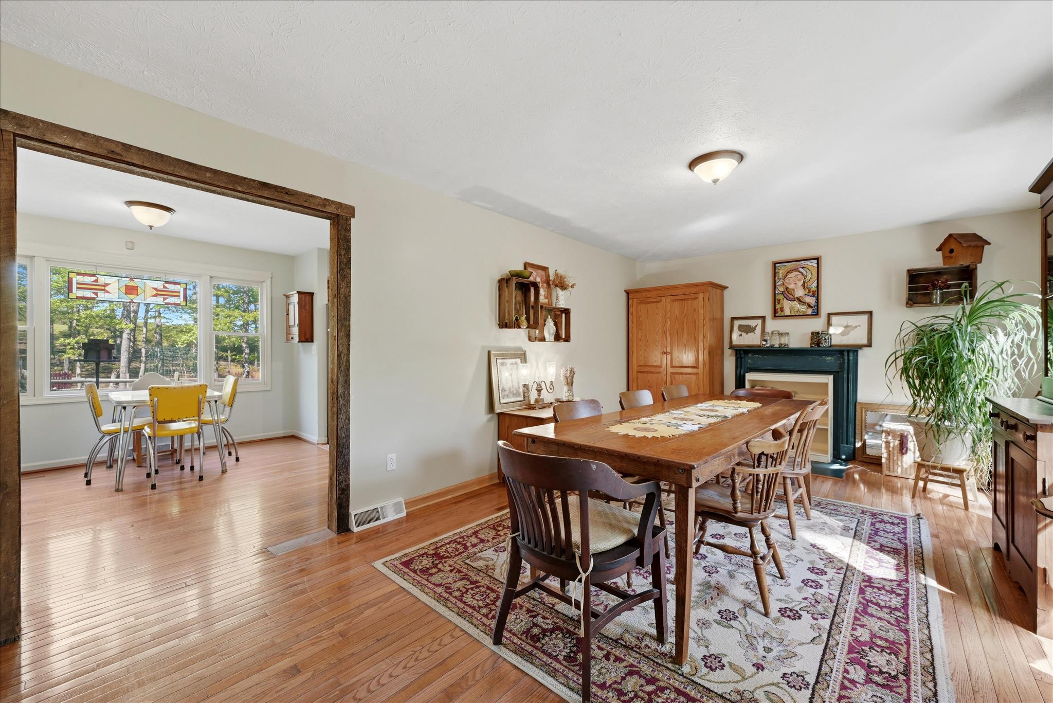 330 SIDELING MOUNTAIN DRIVE