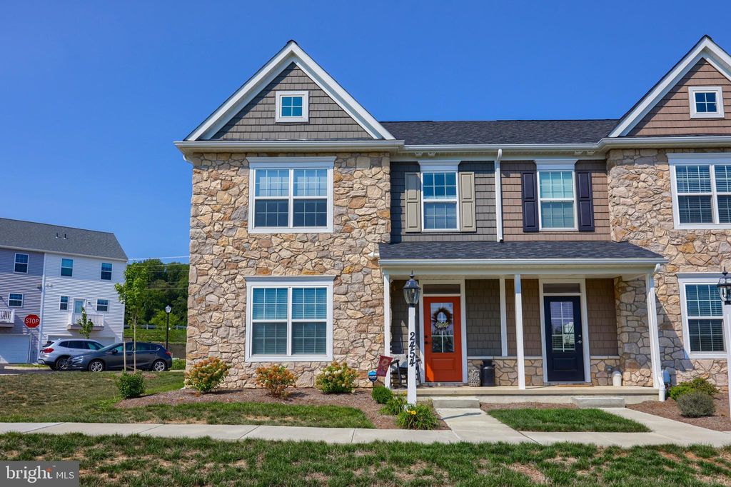 Photo of 2454 Artesian Way, Lancaster, PA 17601 (MLS # PALA2056174)