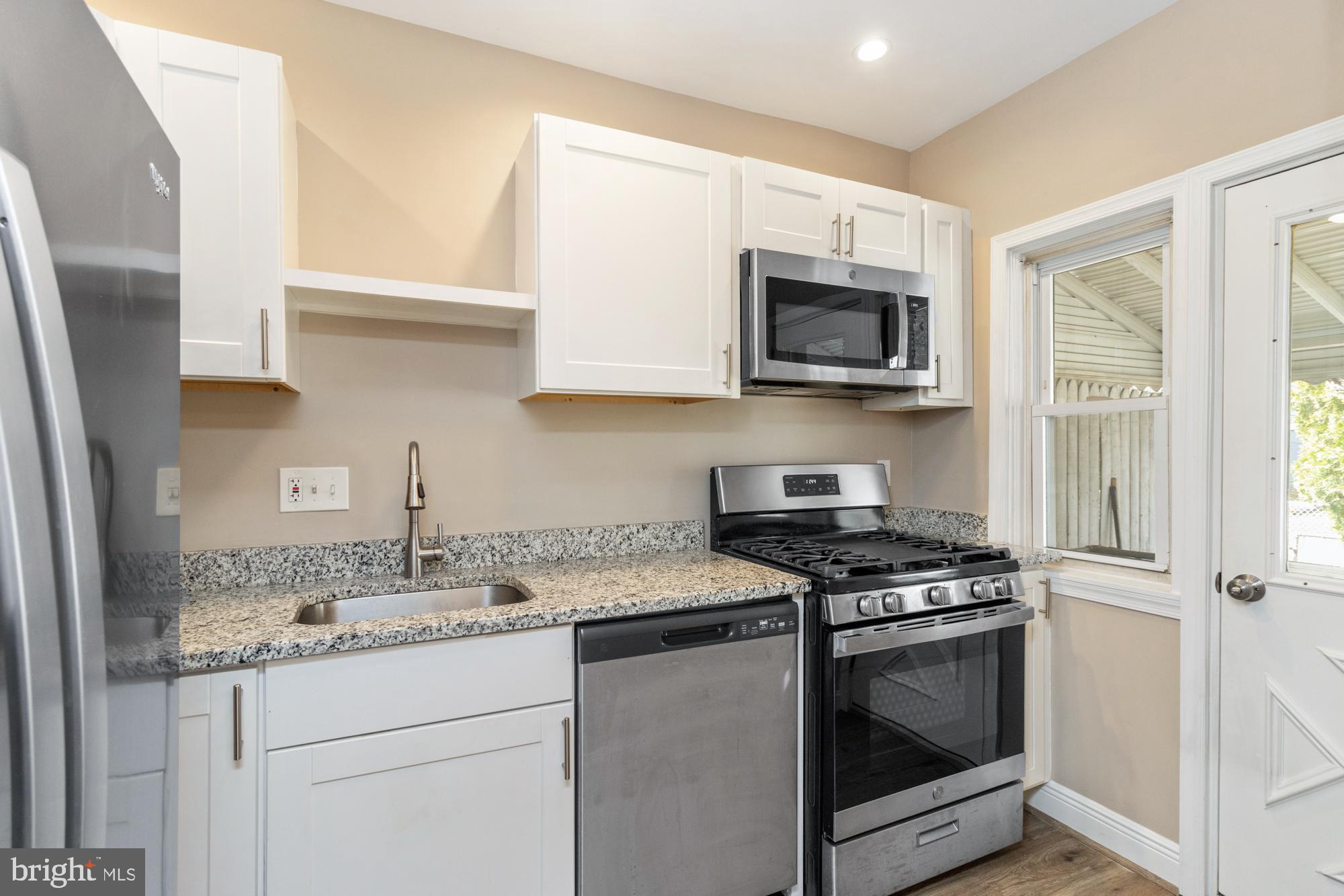 MEDFIELD - Residential Lease