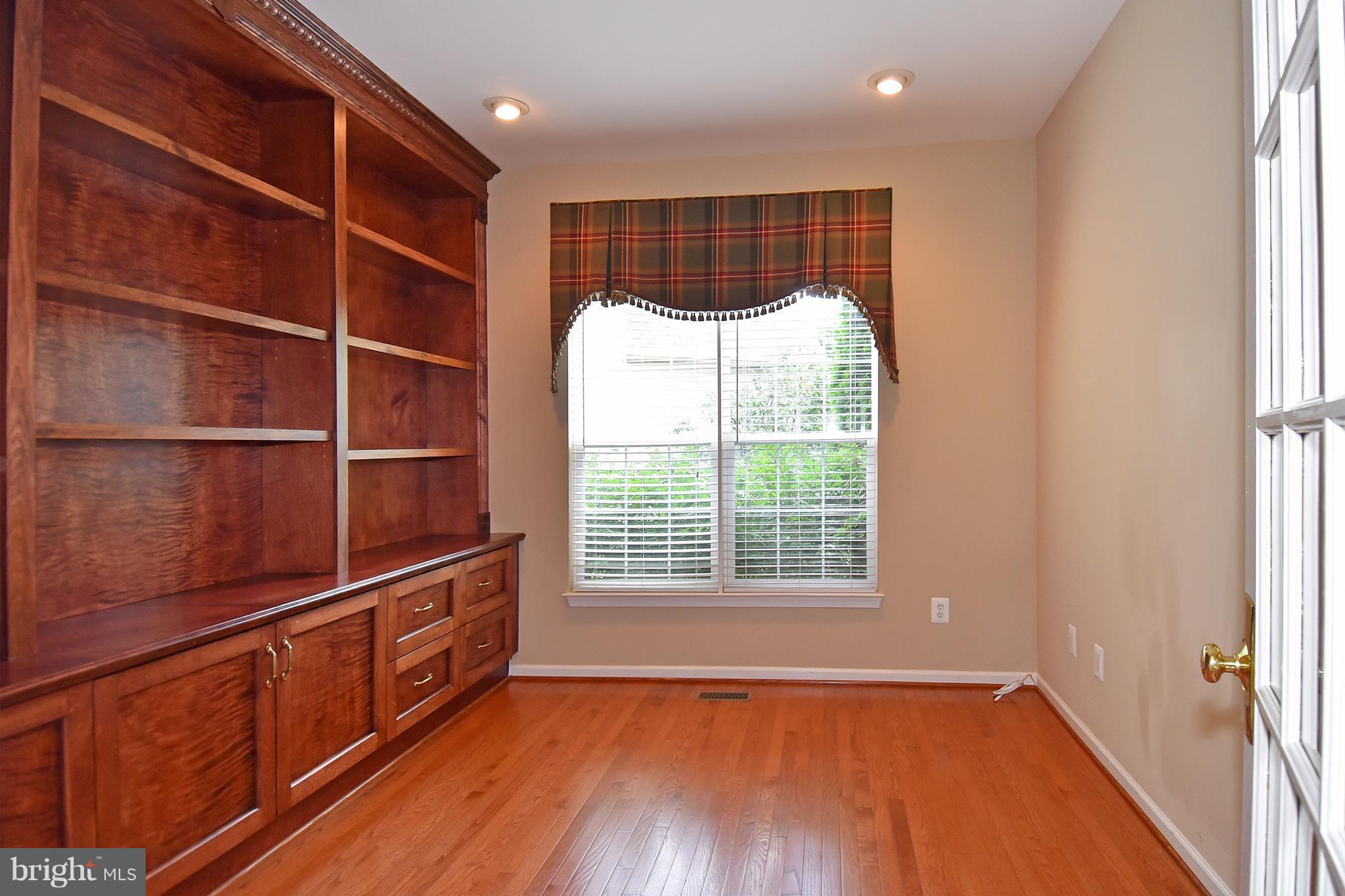 BELMONT - Residential Lease