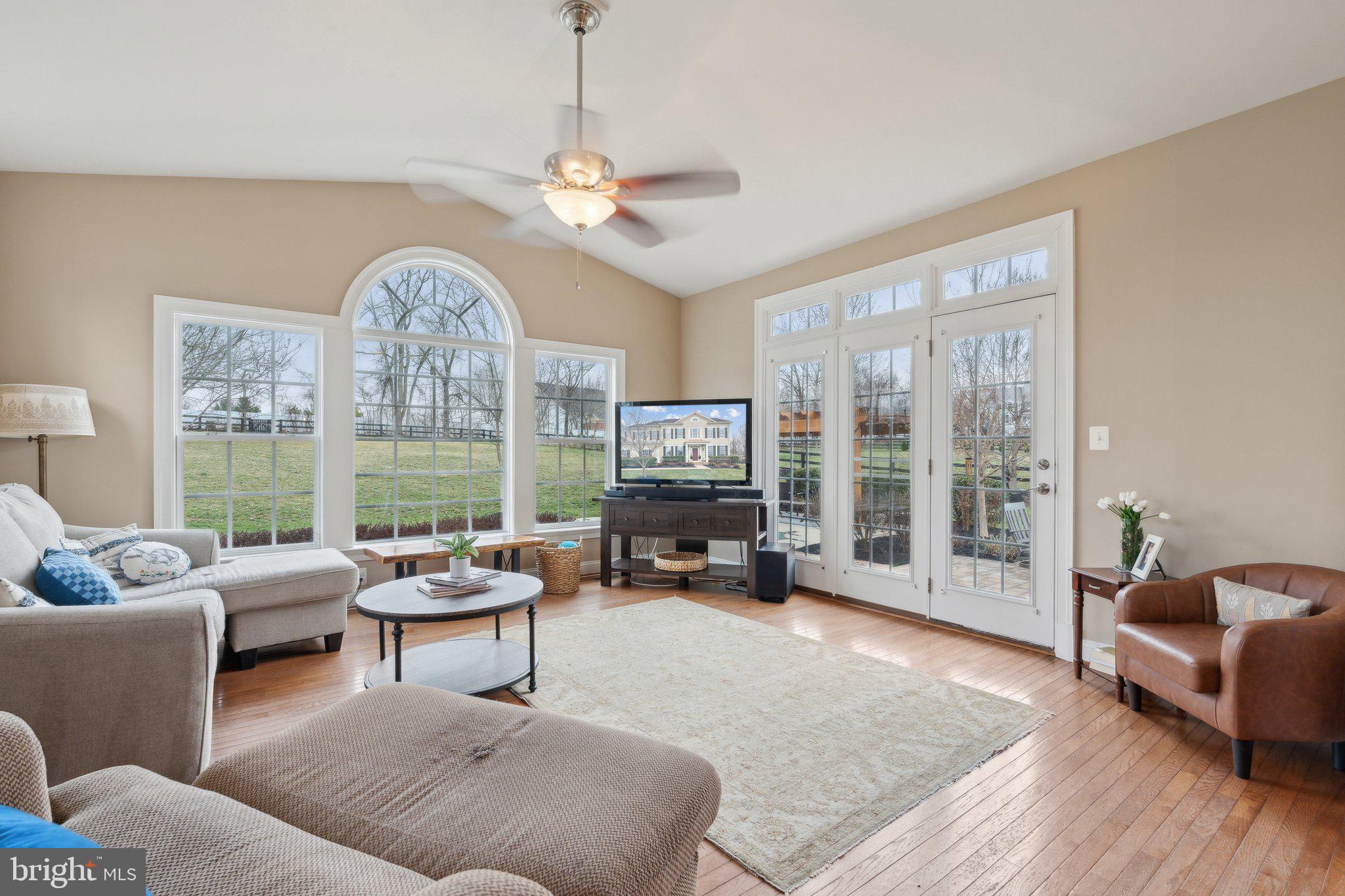 VILLAGE CASE - Residential