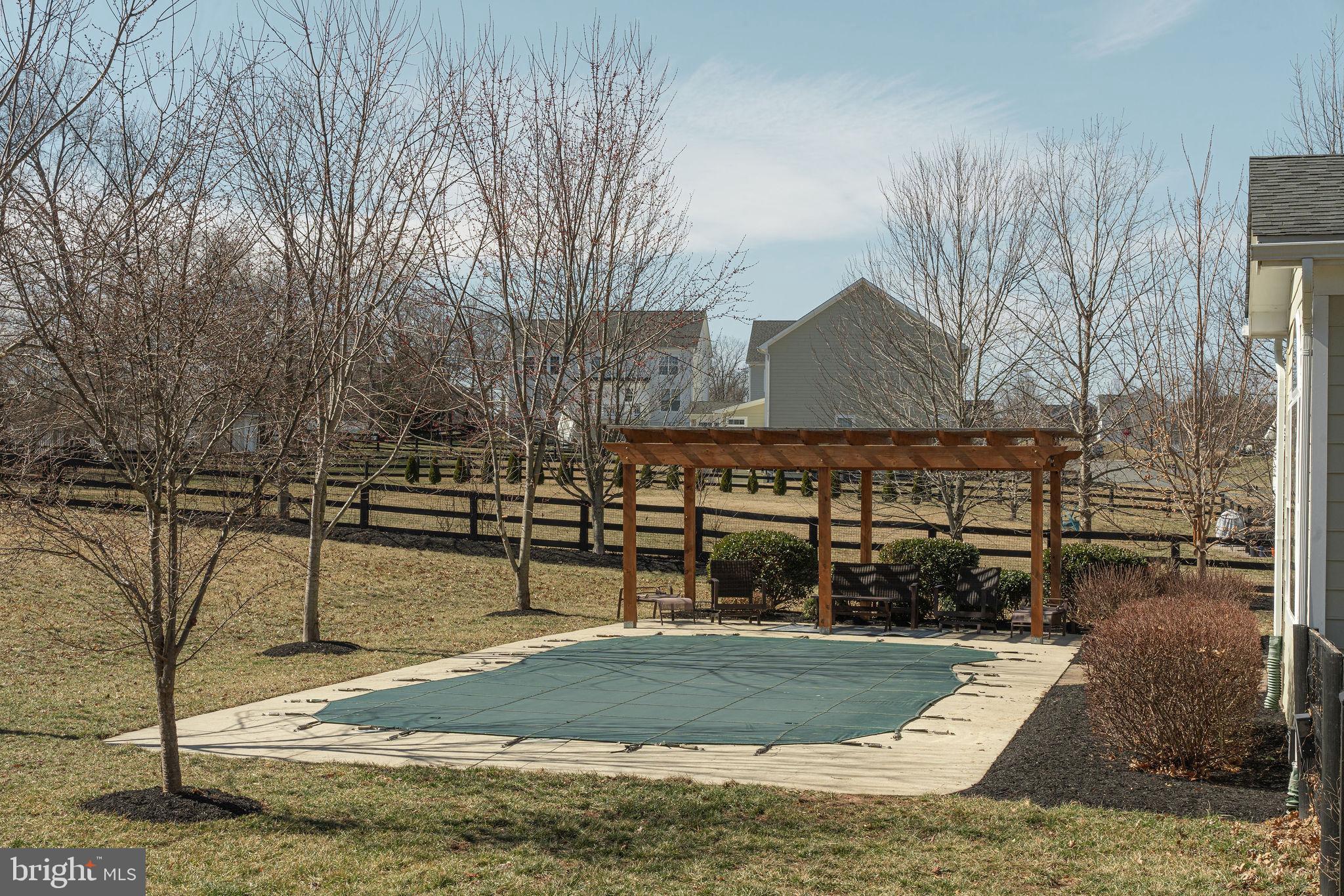 VILLAGE CASE - Residential