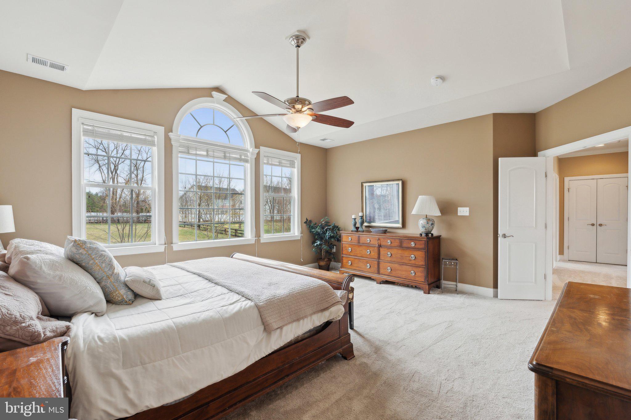 VILLAGE CASE - Residential