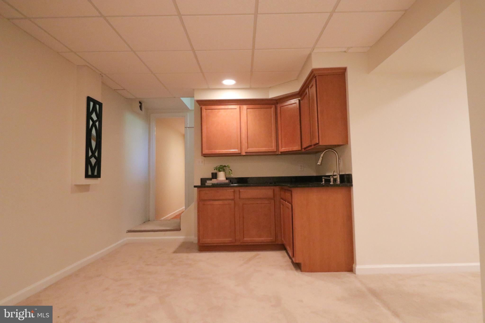 LAKE BRADDOCK - Residential