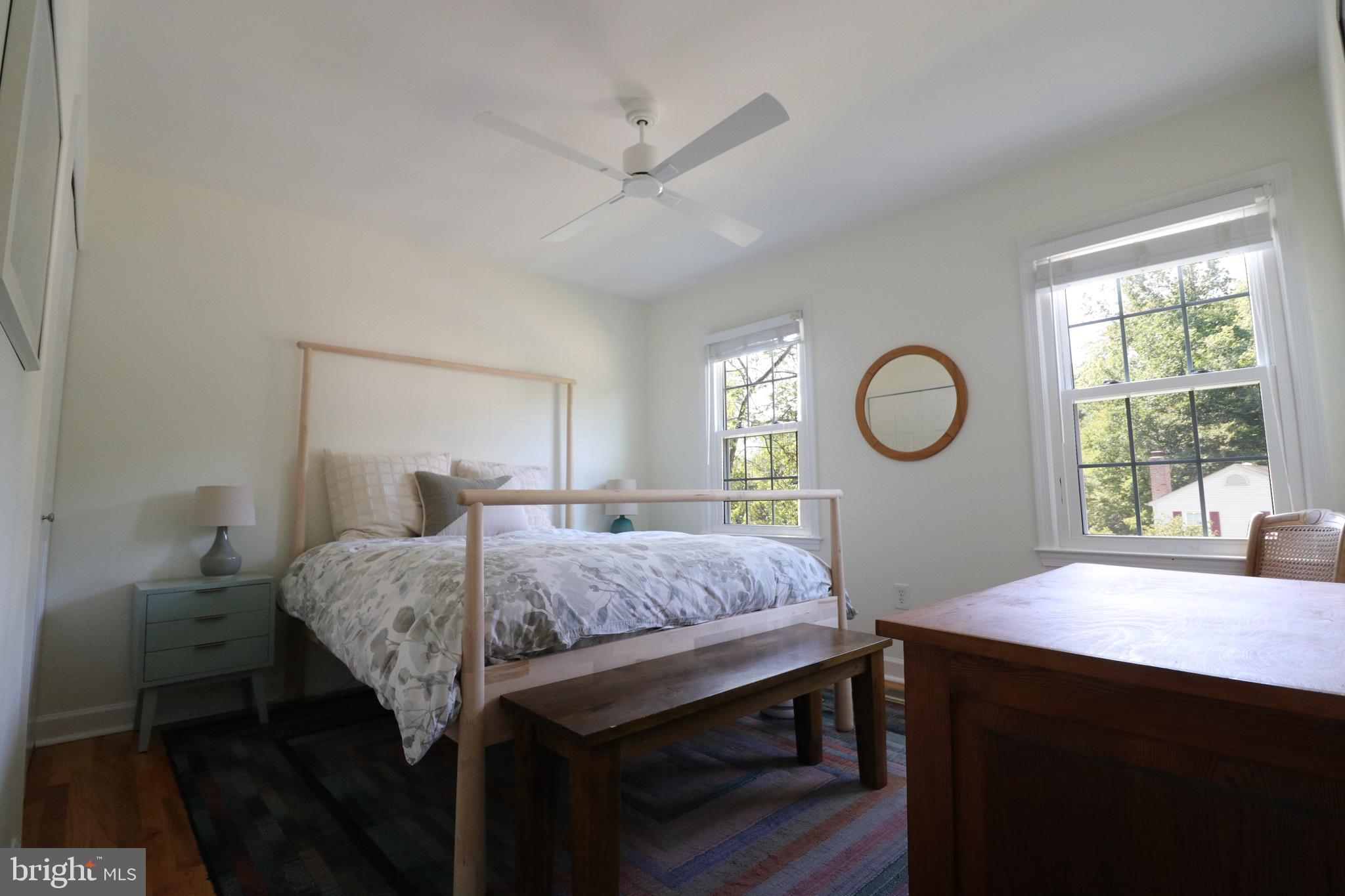 LAKE BRADDOCK - Residential