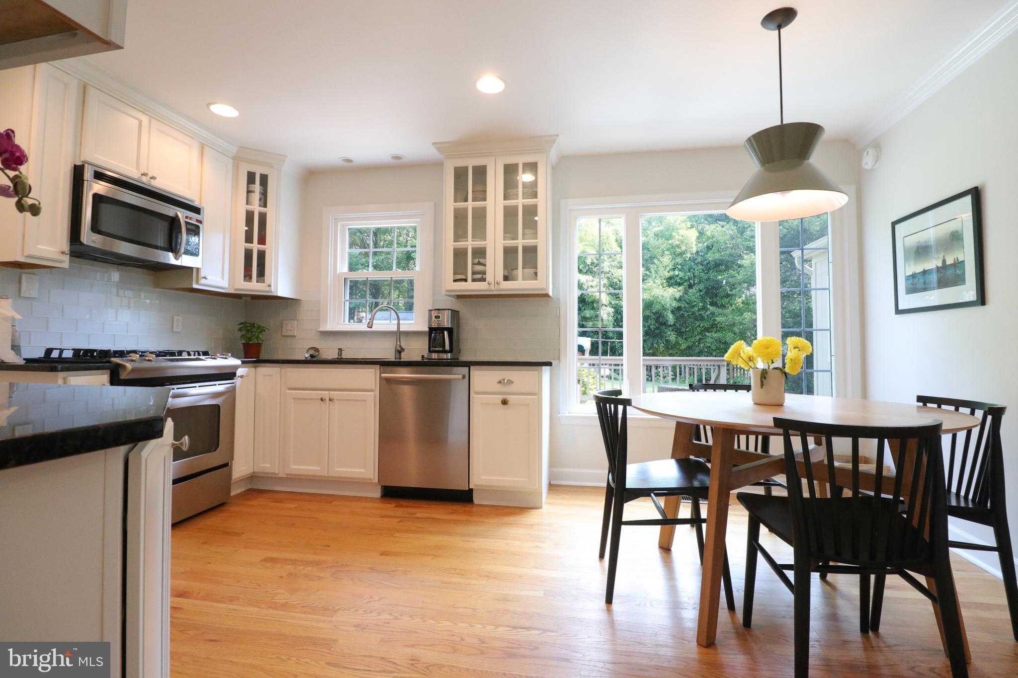 LAKE BRADDOCK - Residential