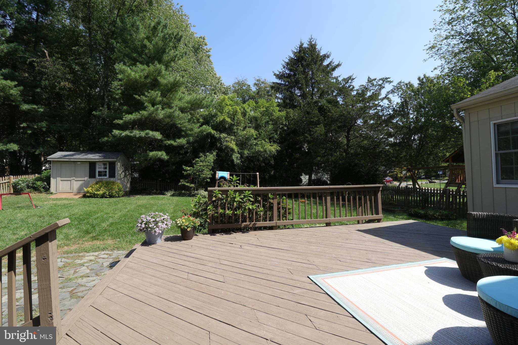 LAKE BRADDOCK - Residential