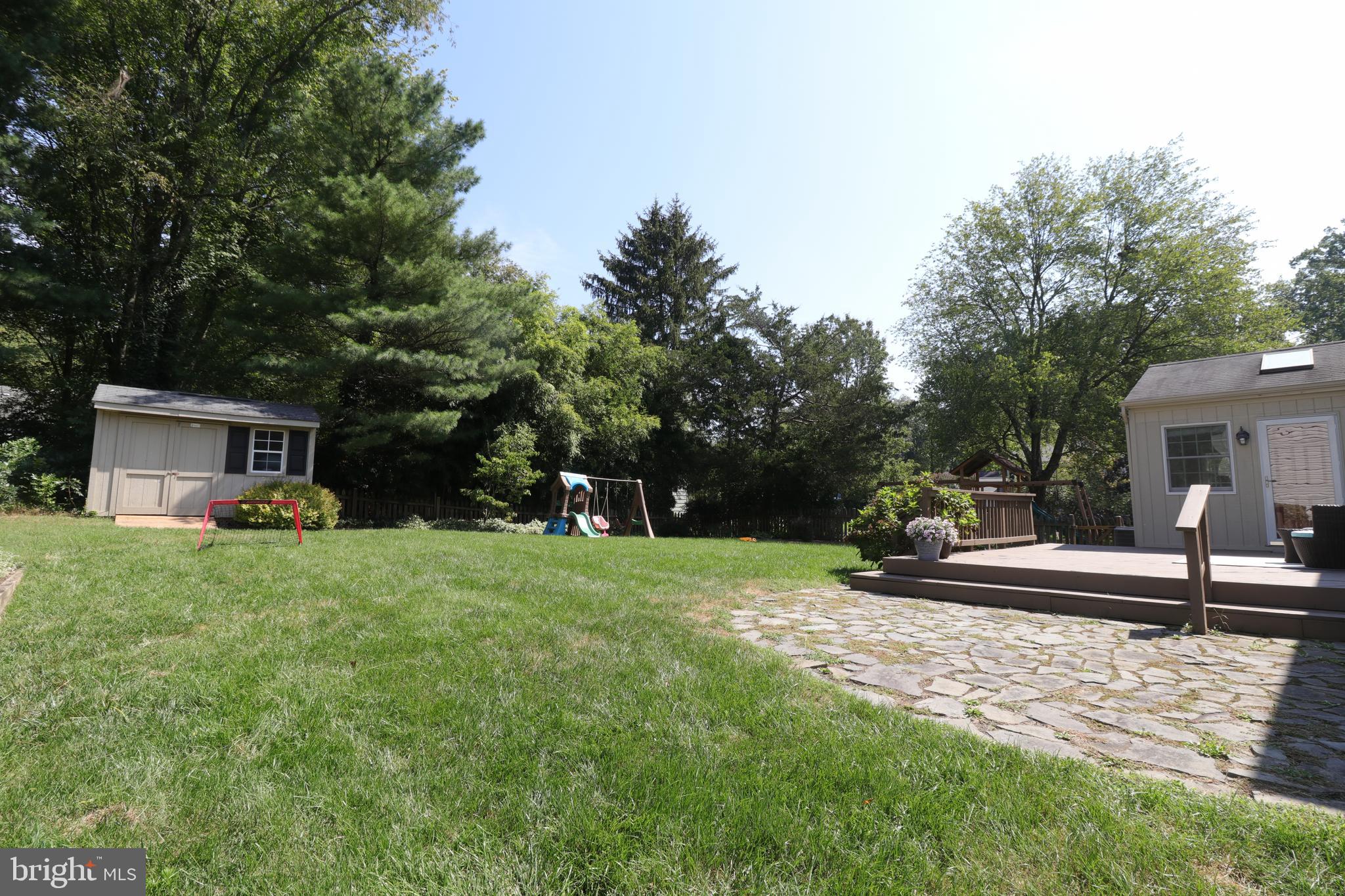 LAKE BRADDOCK - Residential