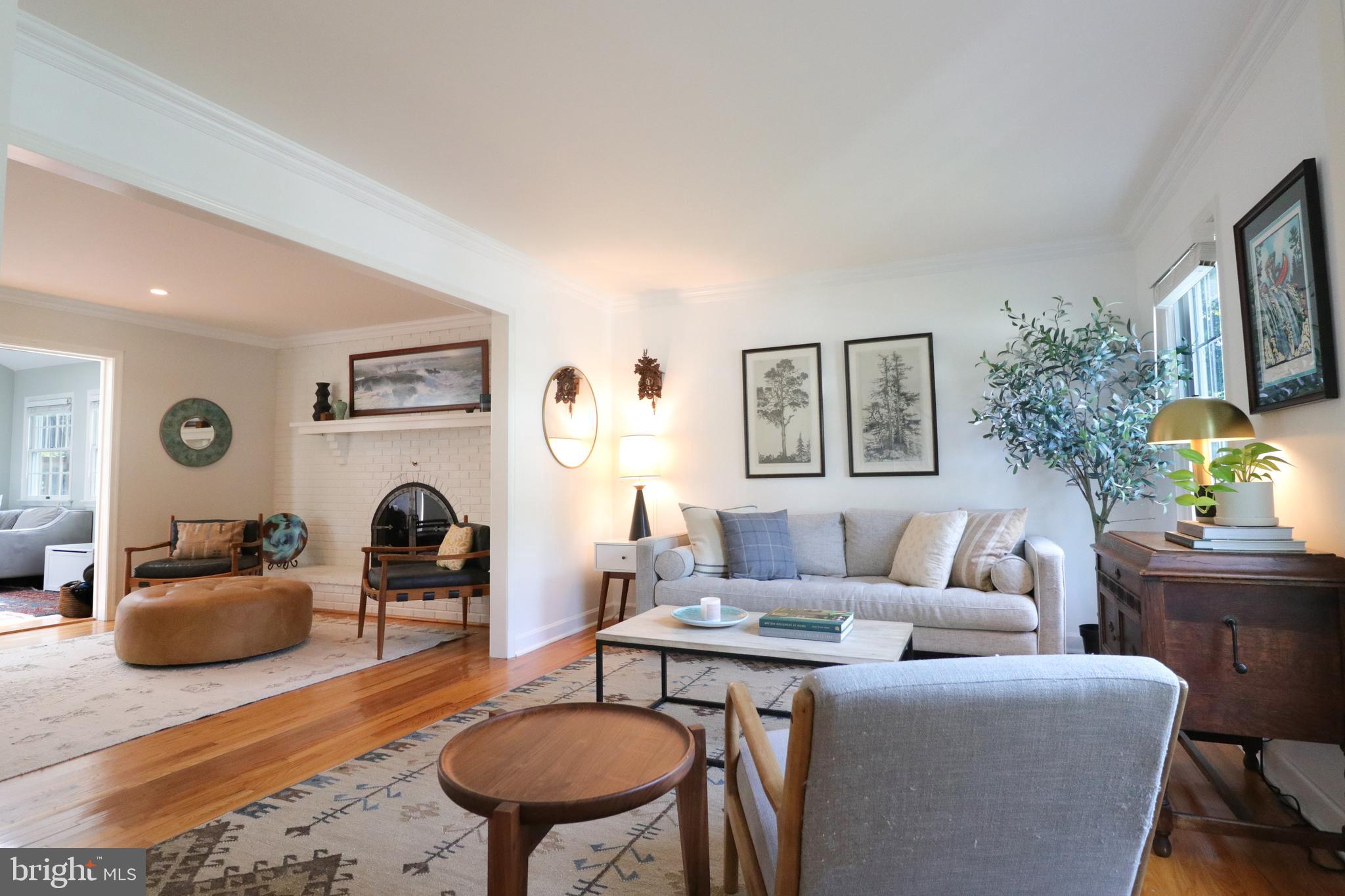 LAKE BRADDOCK - Residential