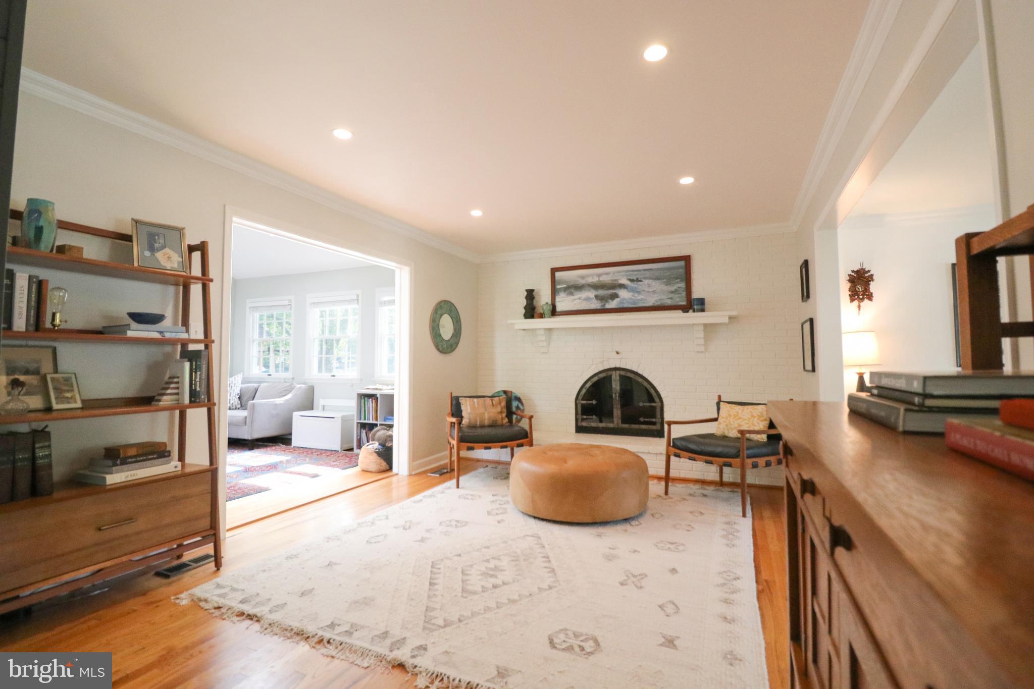 LAKE BRADDOCK - Residential