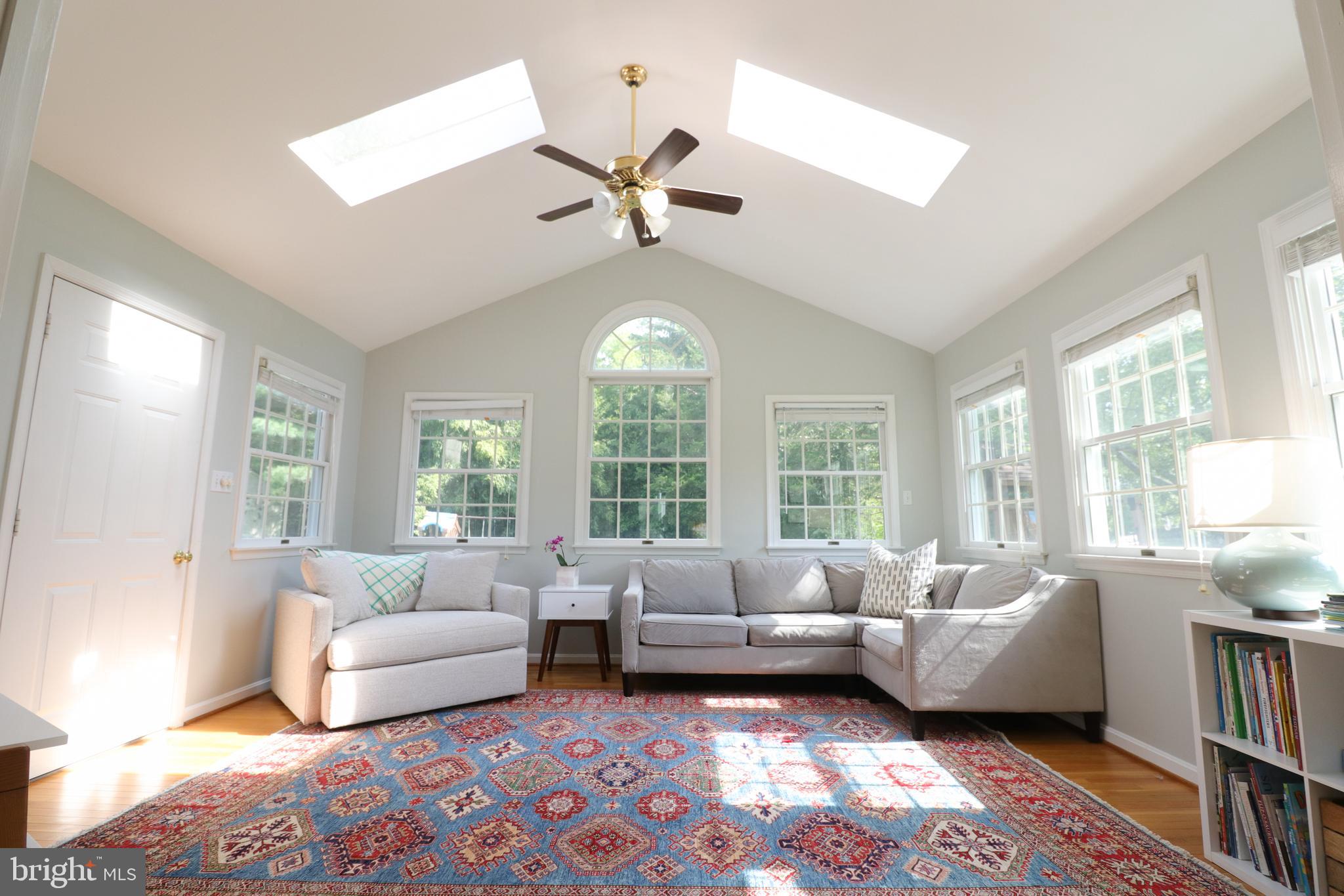 LAKE BRADDOCK - Residential