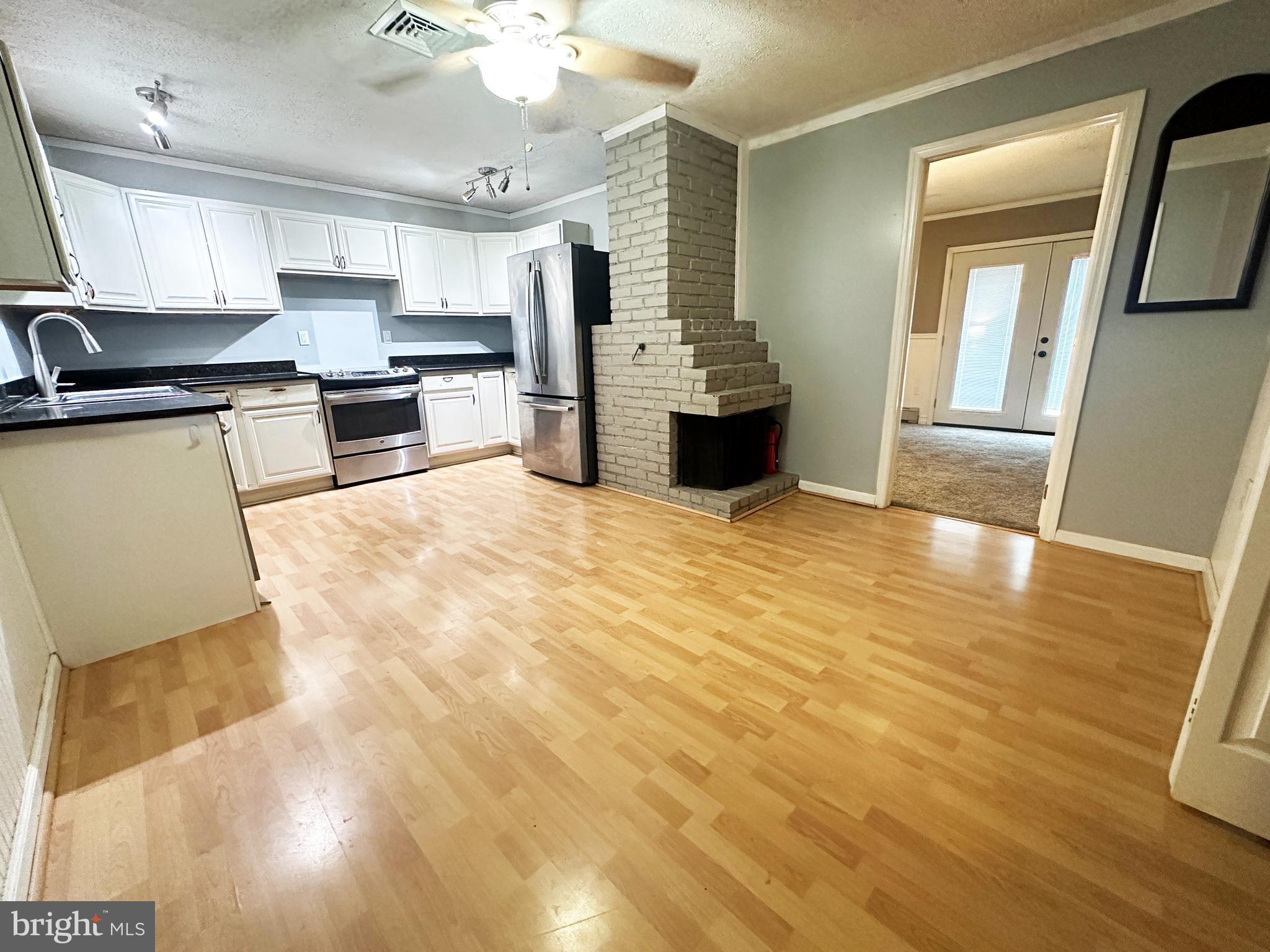 PINEWOOD - Residential