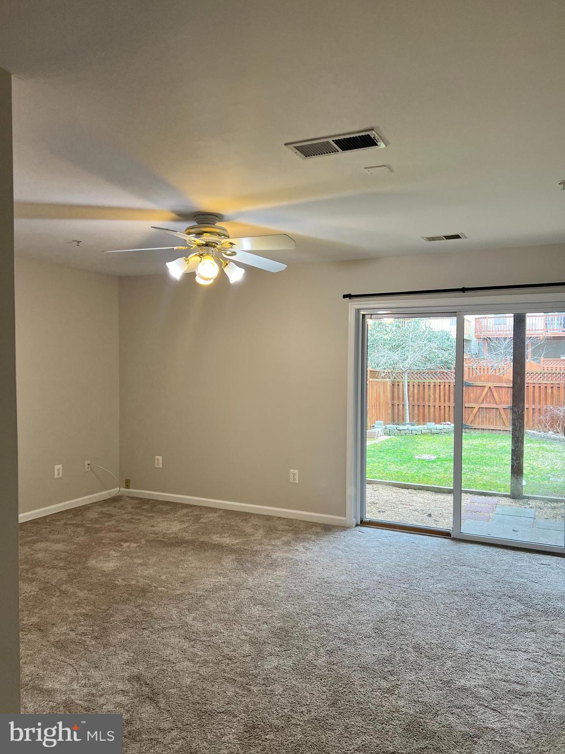 FARMINGTON VILLAGE - Residential Lease