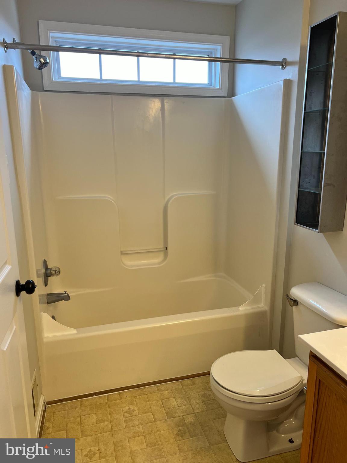 FARMINGTON VILLAGE - Residential Lease