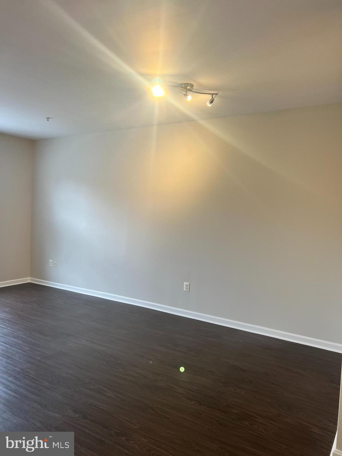 FARMINGTON VILLAGE - Residential Lease