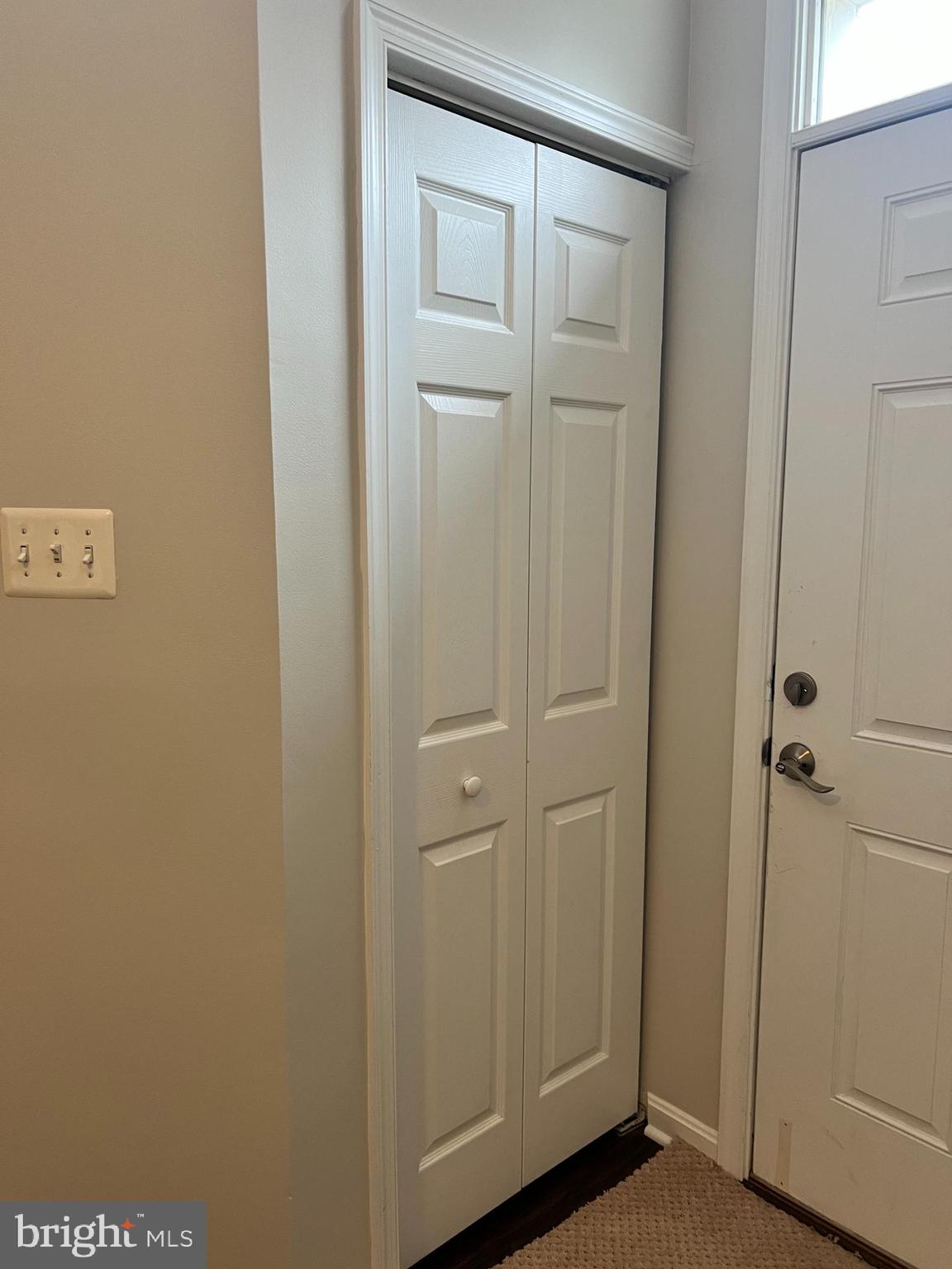 FARMINGTON VILLAGE - Residential Lease