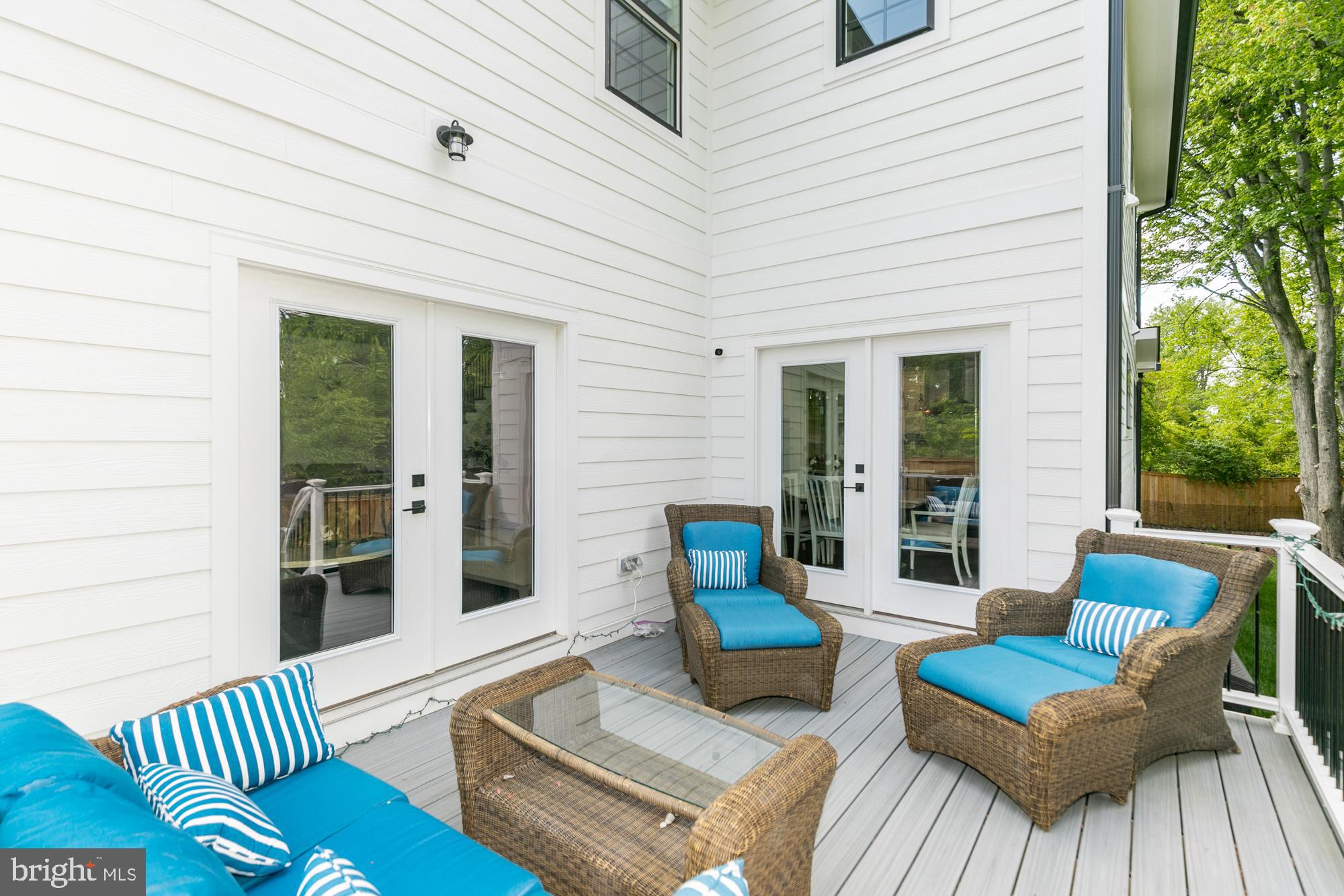 PIMMIT VIEW - Residential