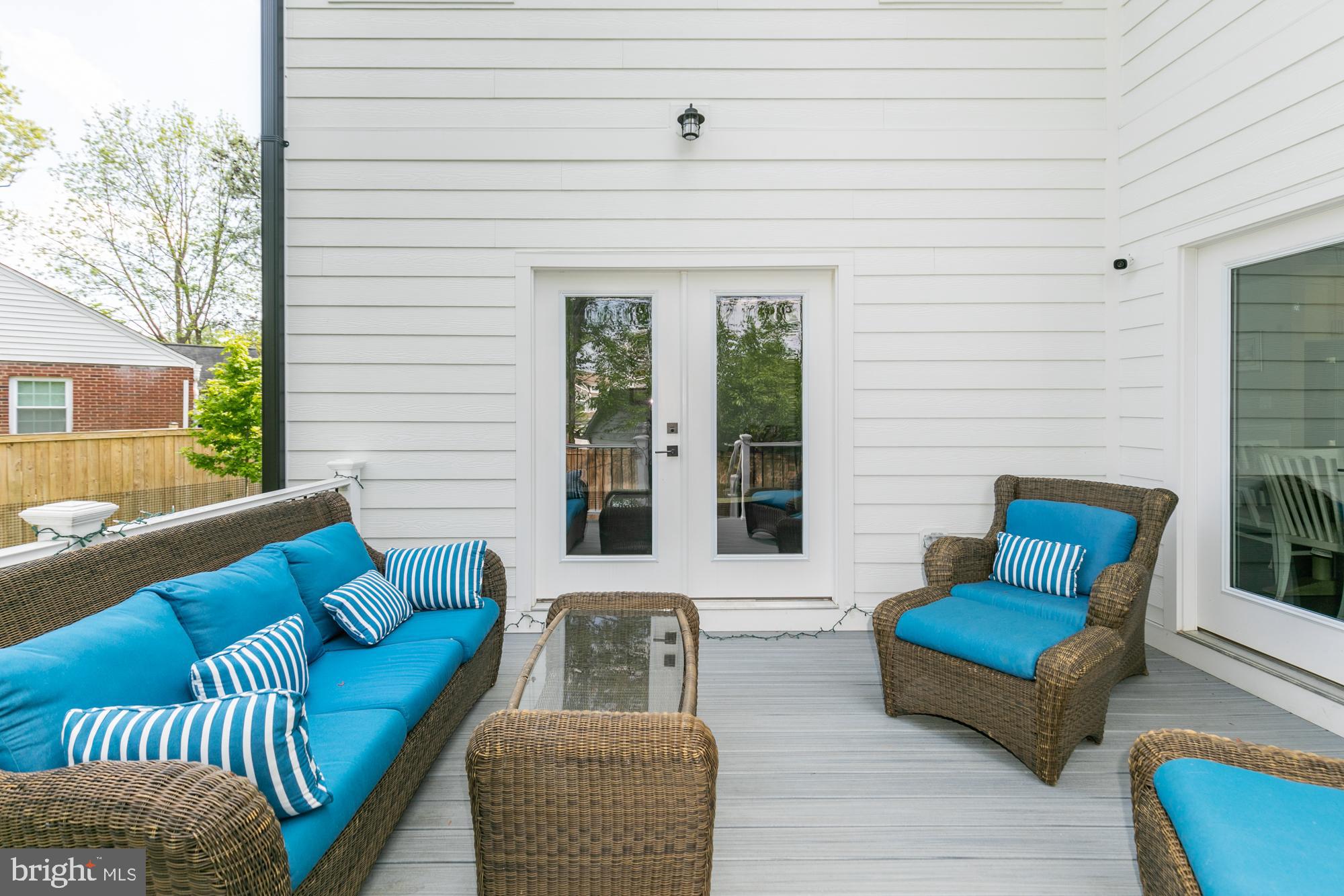 PIMMIT VIEW - Residential