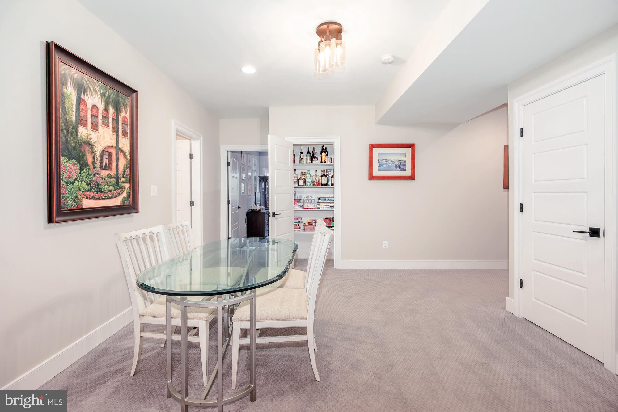 PIMMIT VIEW - Residential