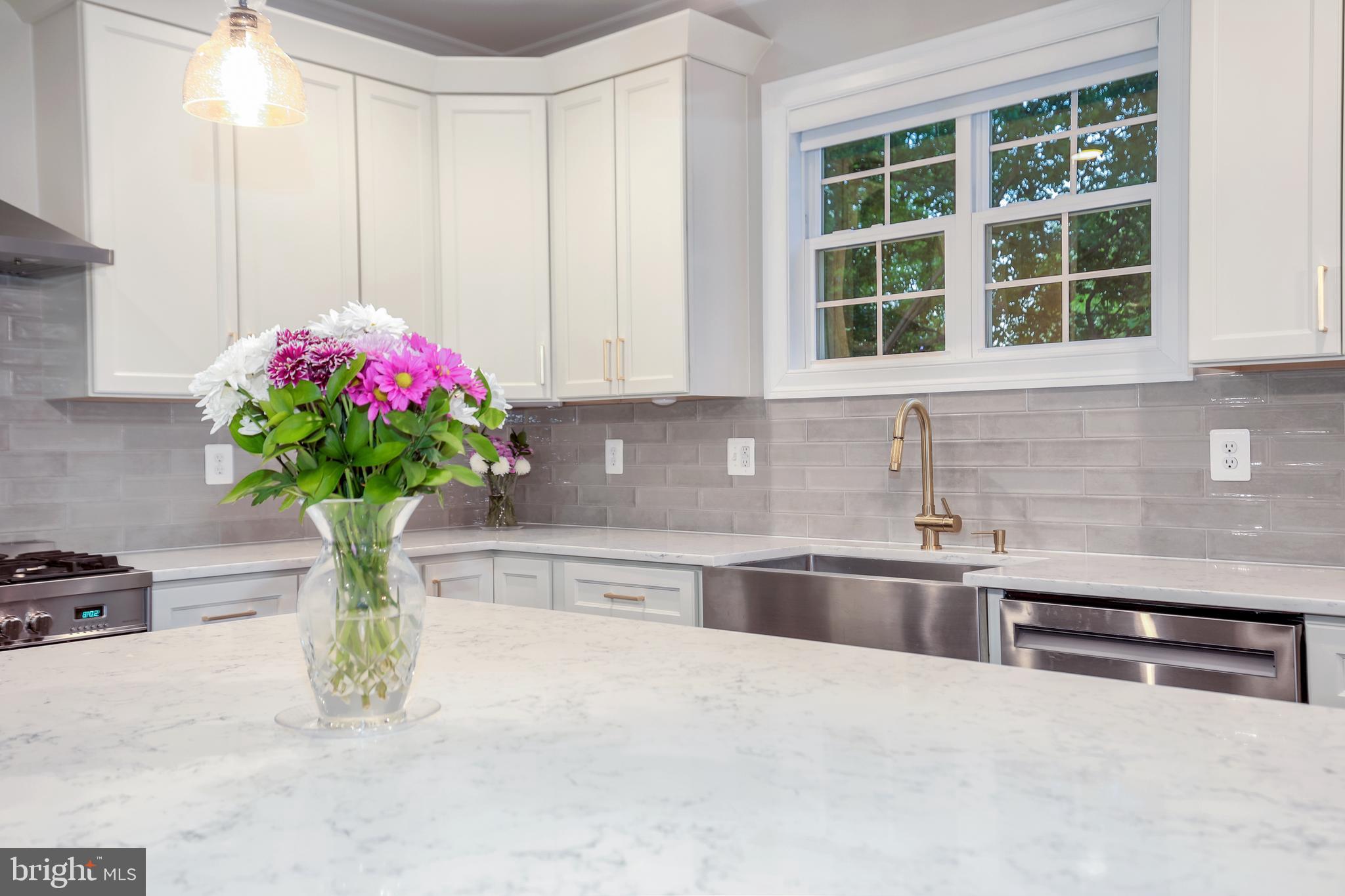 PIMMIT VIEW - Residential