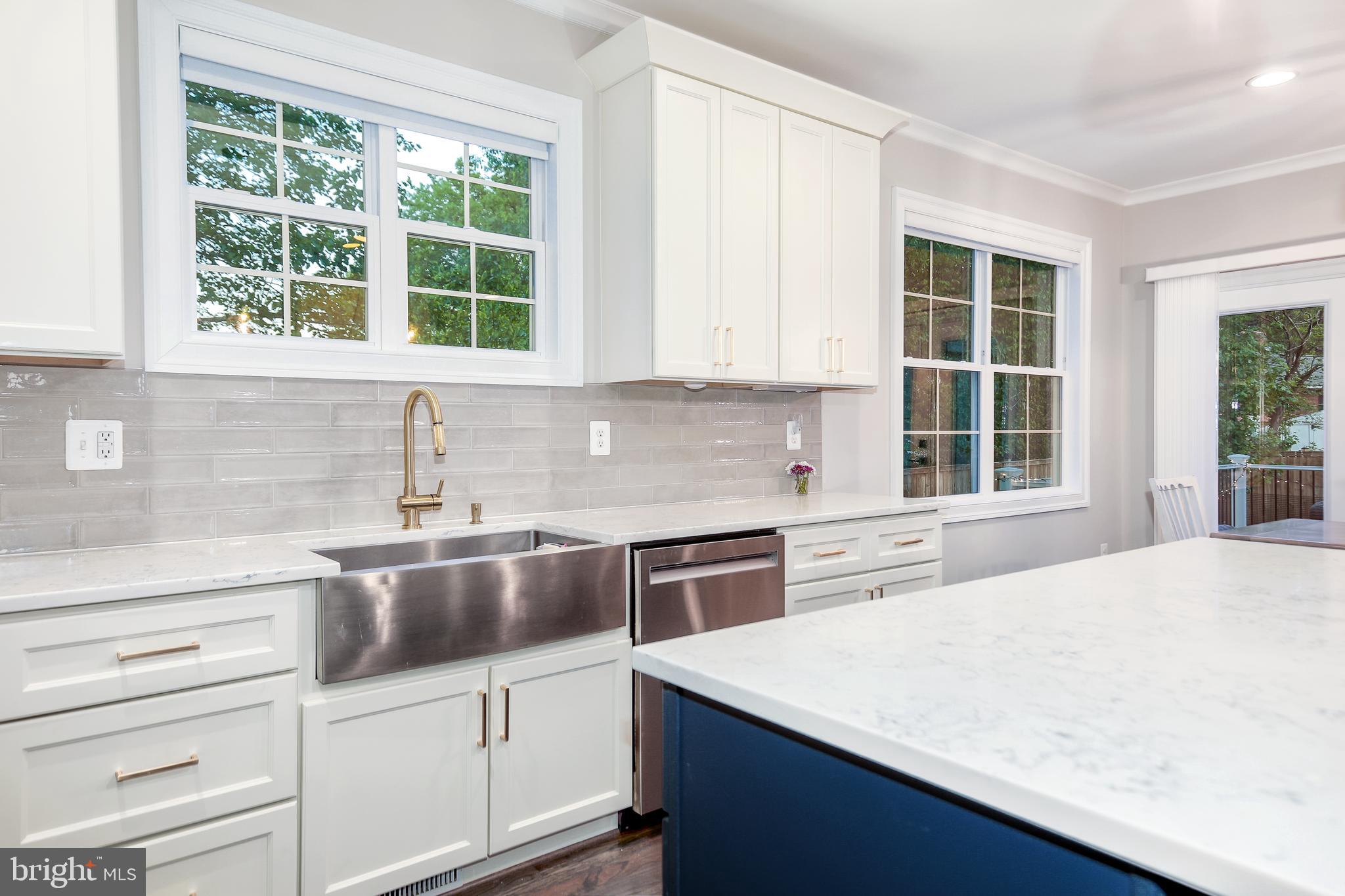 PIMMIT VIEW - Residential