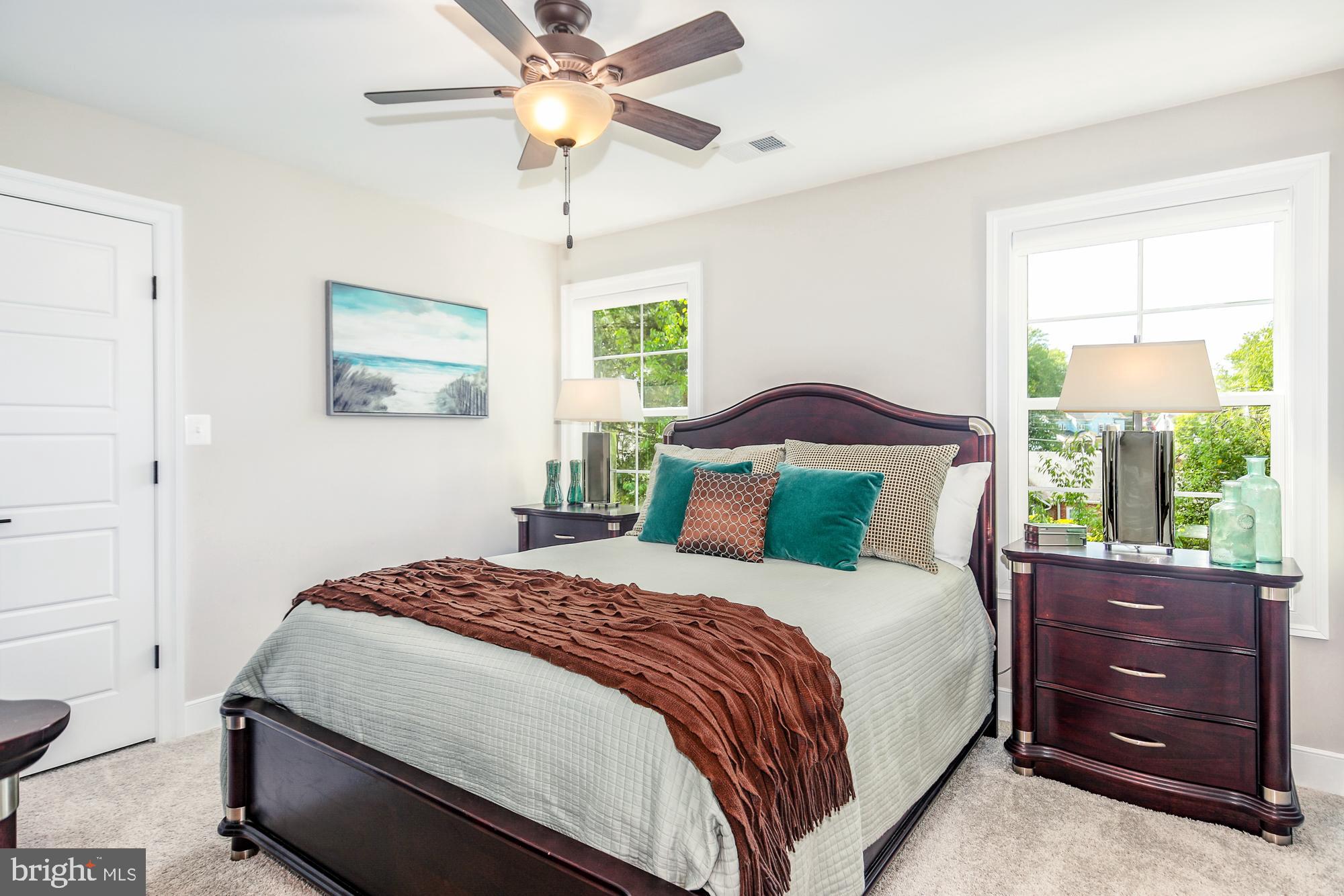 PIMMIT VIEW - Residential