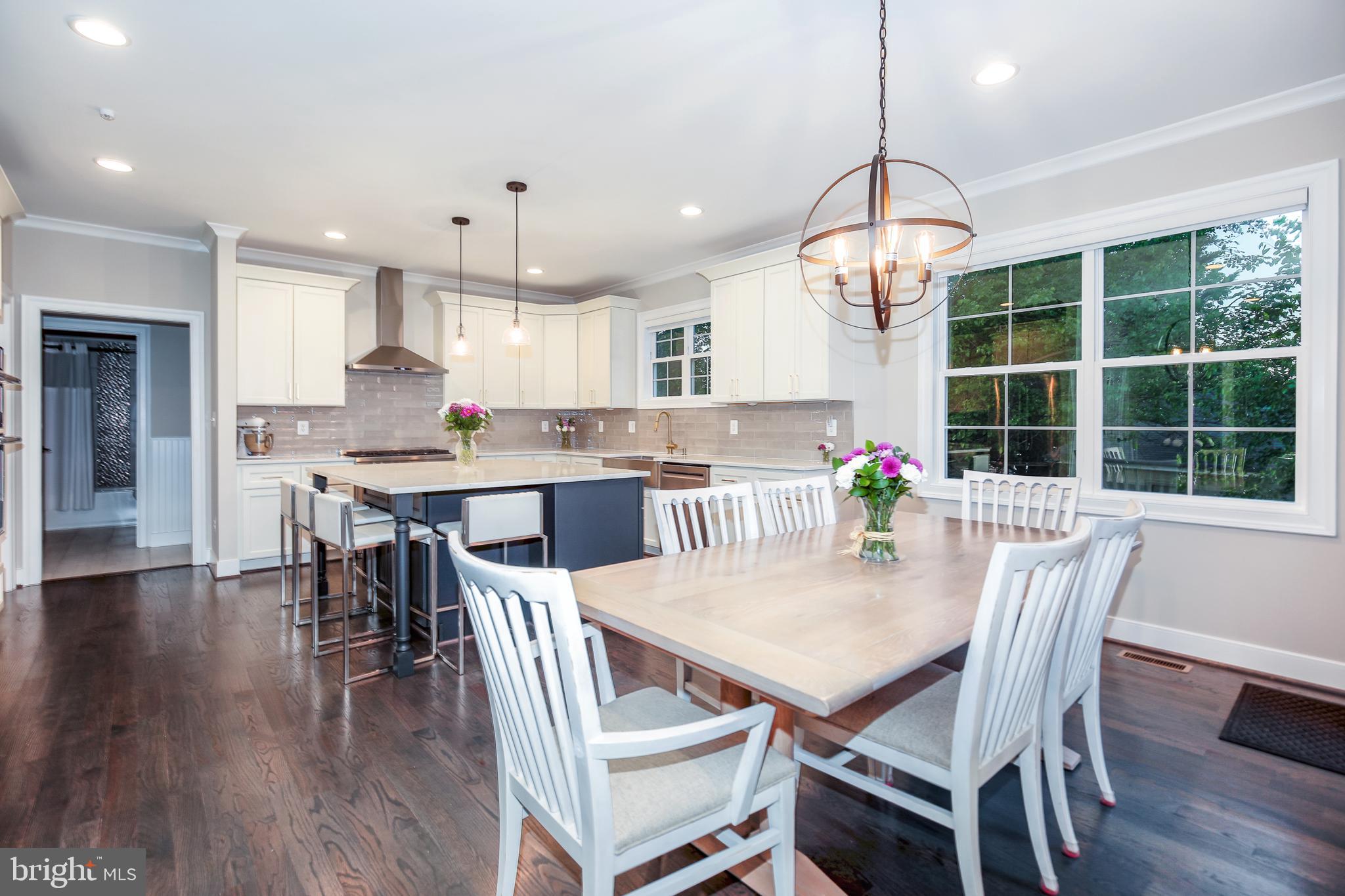 PIMMIT VIEW - Residential