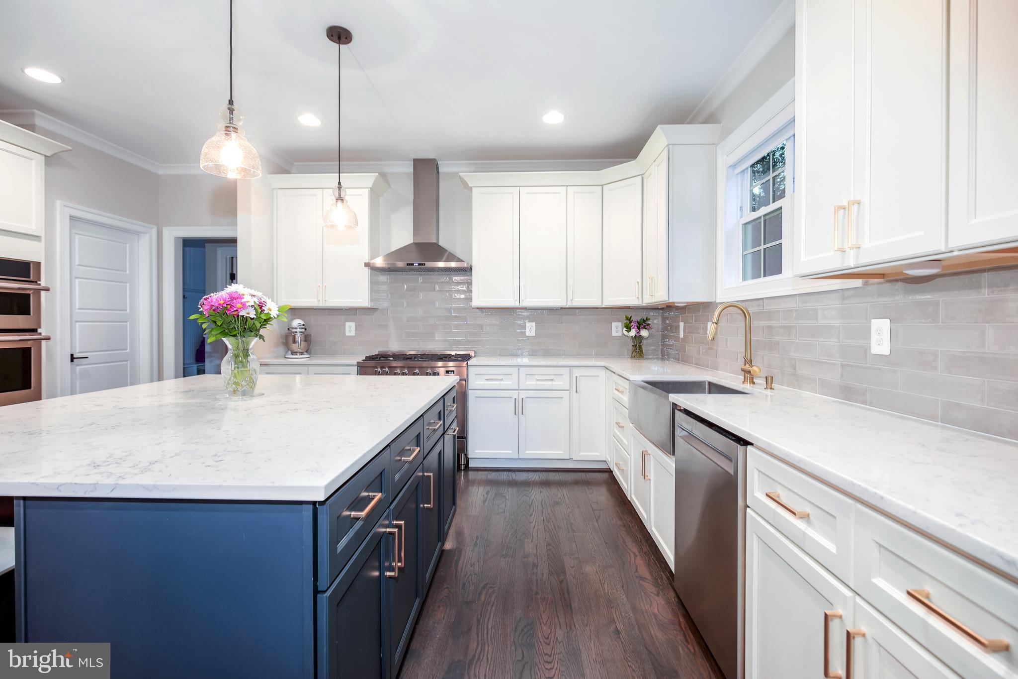 PIMMIT VIEW - Residential