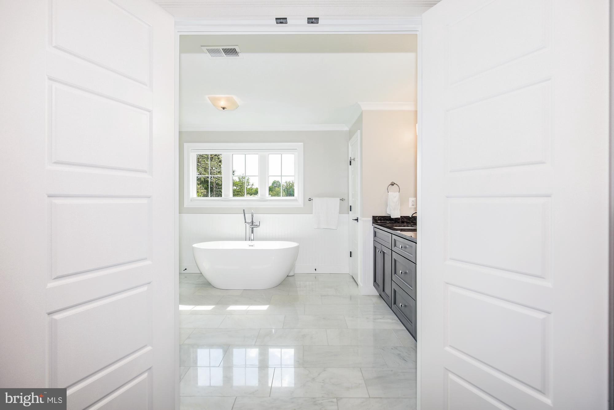 PIMMIT VIEW - Residential