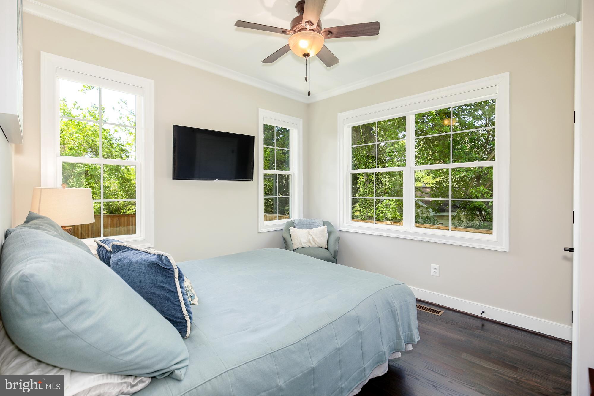 PIMMIT VIEW - Residential