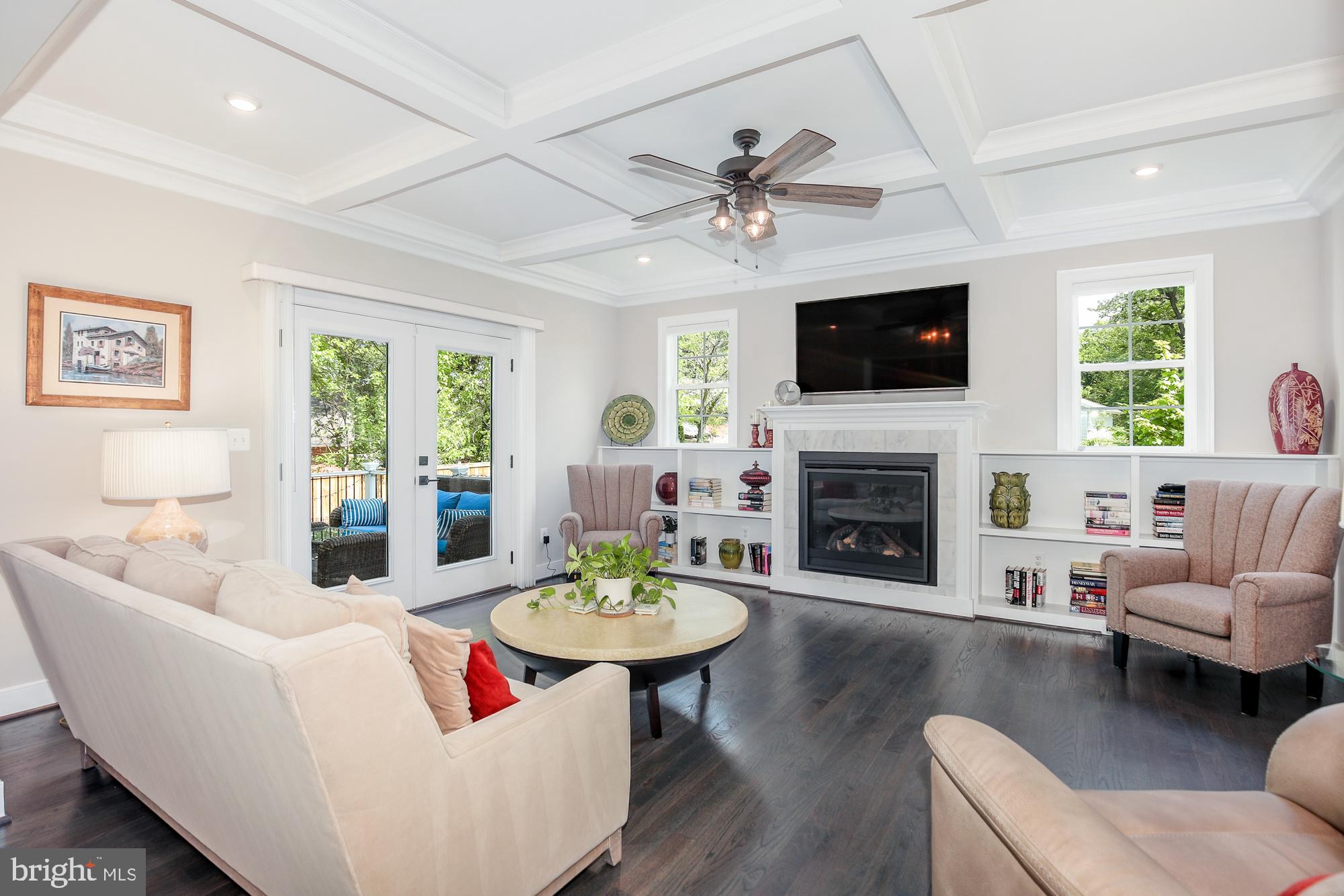 PIMMIT VIEW - Residential