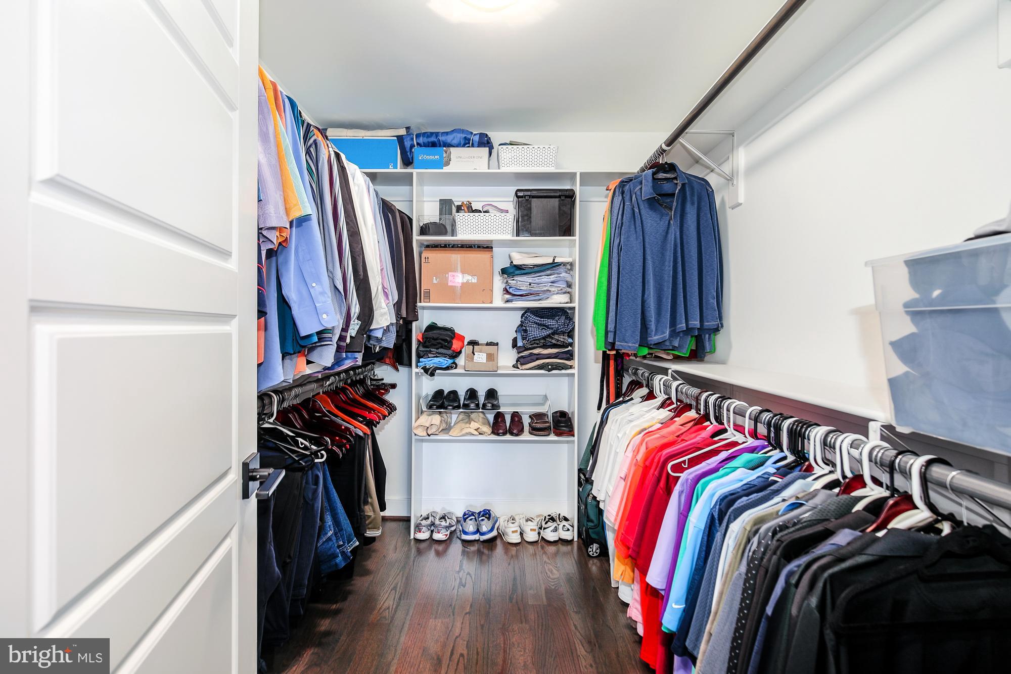 PIMMIT VIEW - Residential