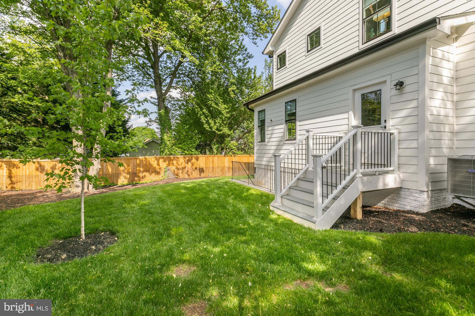 PIMMIT VIEW - Residential