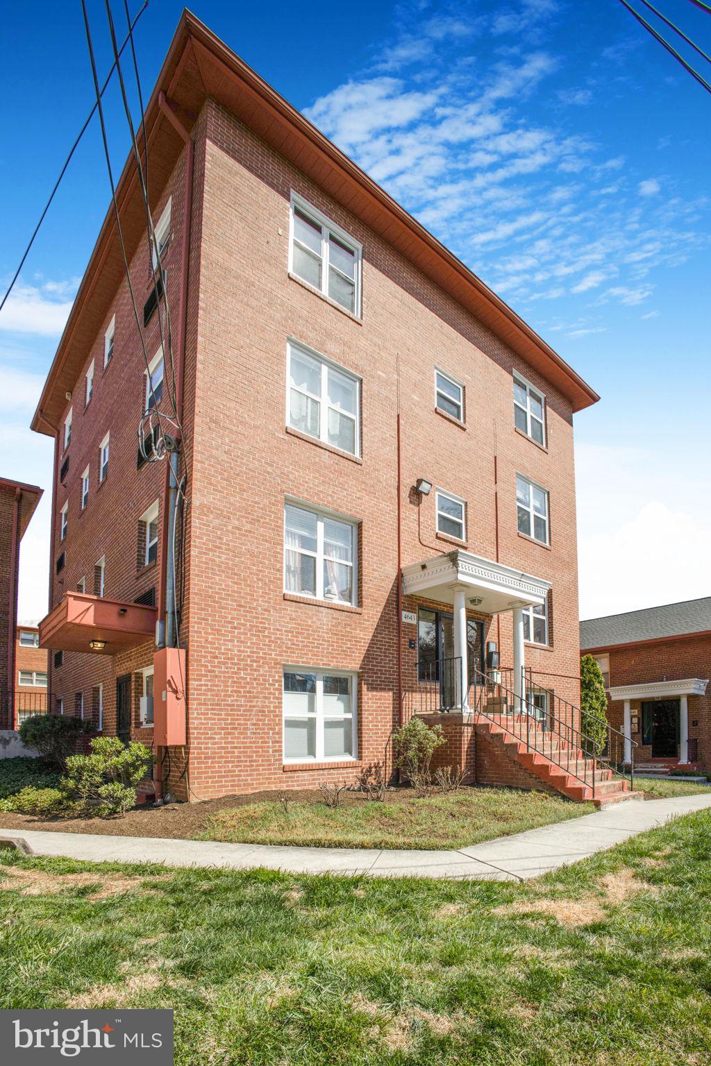 DOMINION TERRACE - Residential