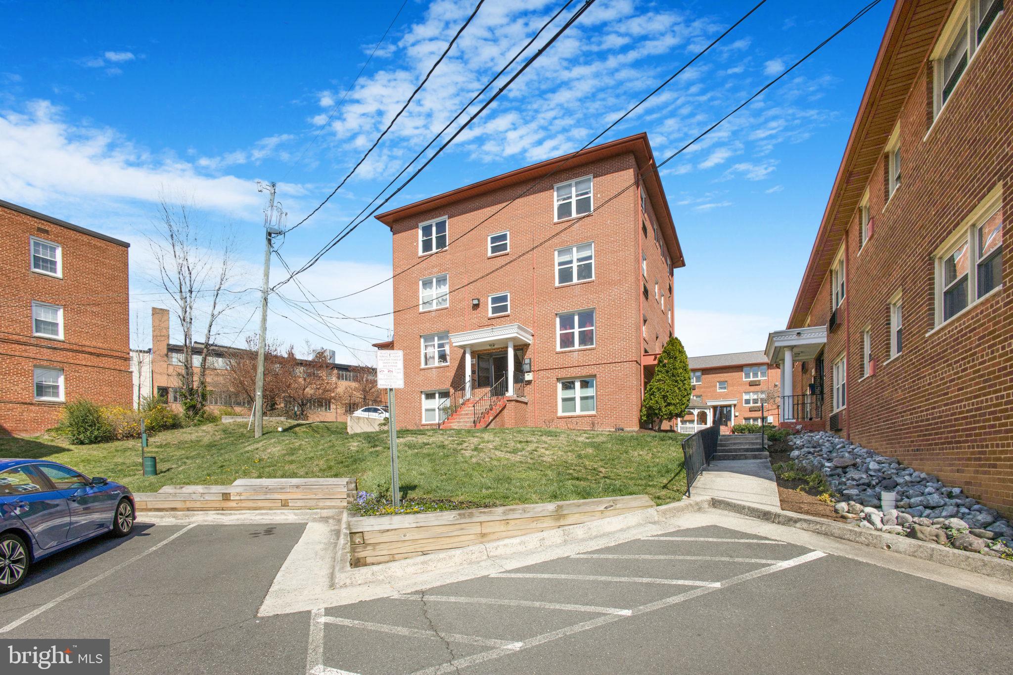 DOMINION TERRACE - Residential