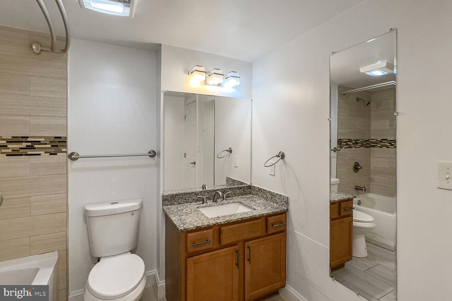 CARROLL KNOLLS - Residential Lease