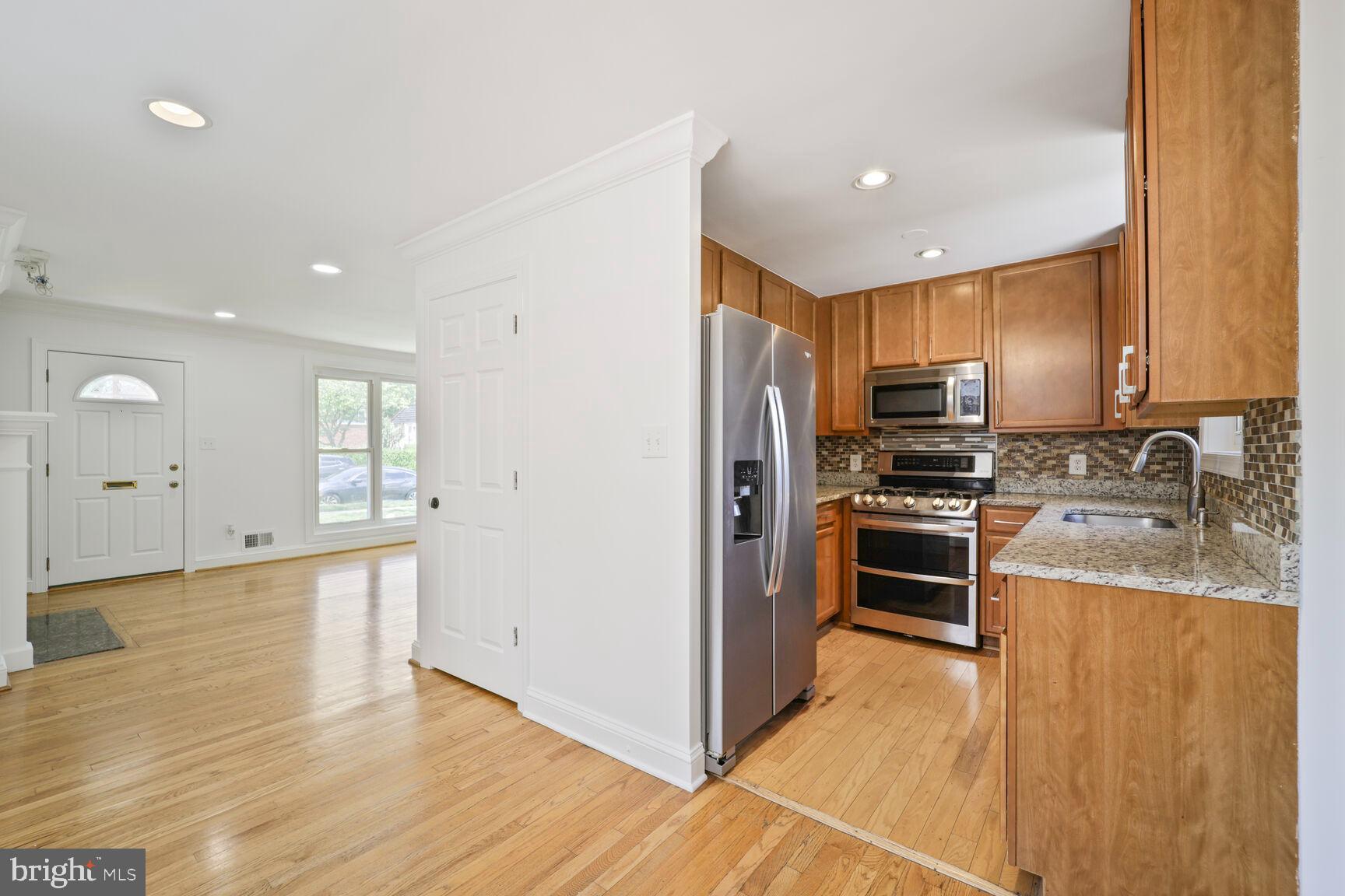 CARROLL KNOLLS - Residential Lease