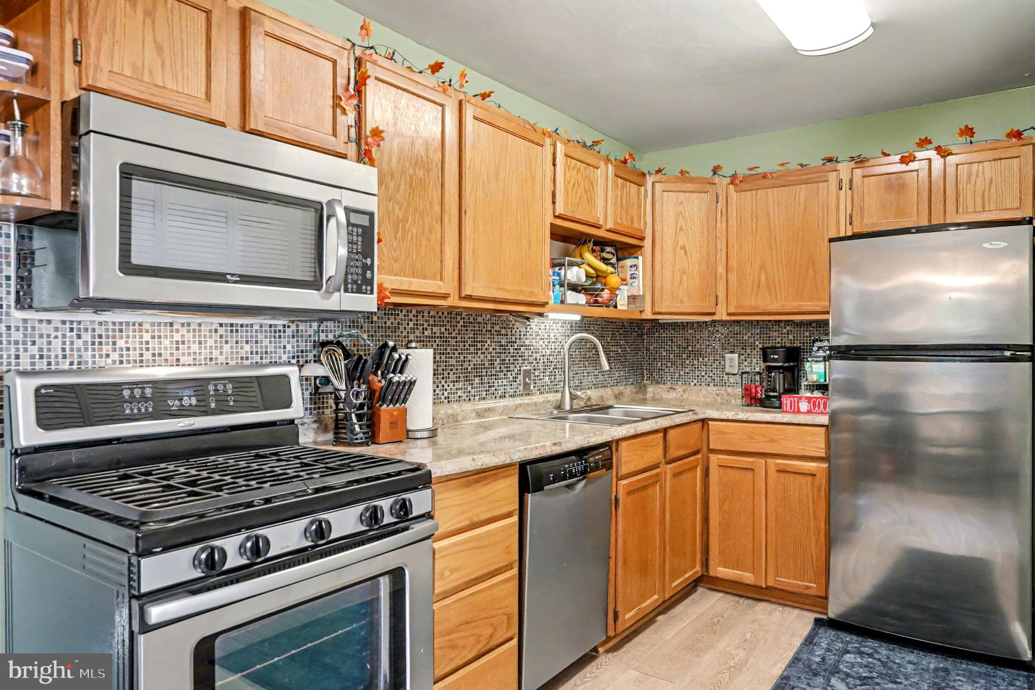 DALE CITY - Residential Lease