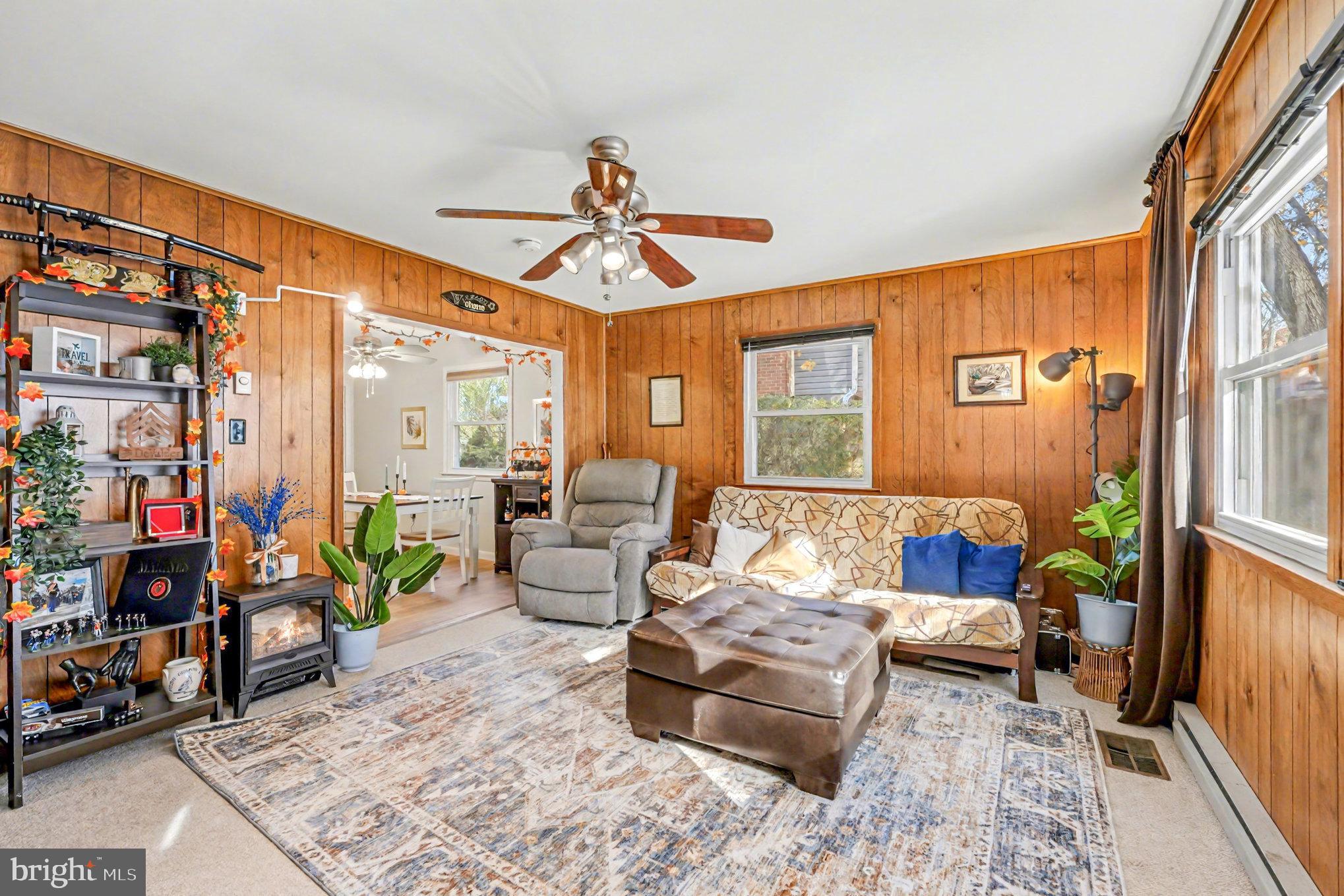 DALE CITY - Residential Lease