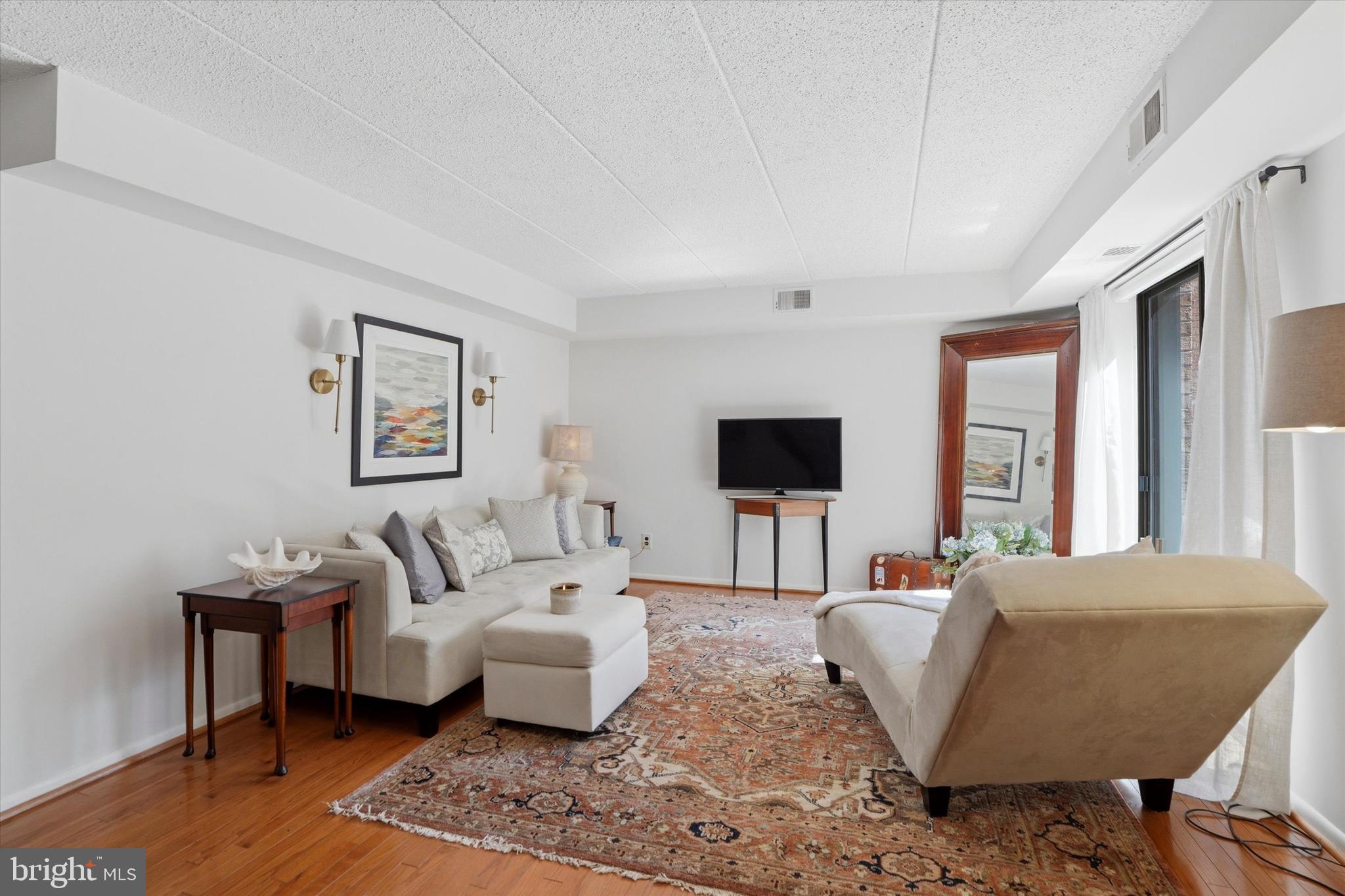 HICKORY VALLEY - Residential