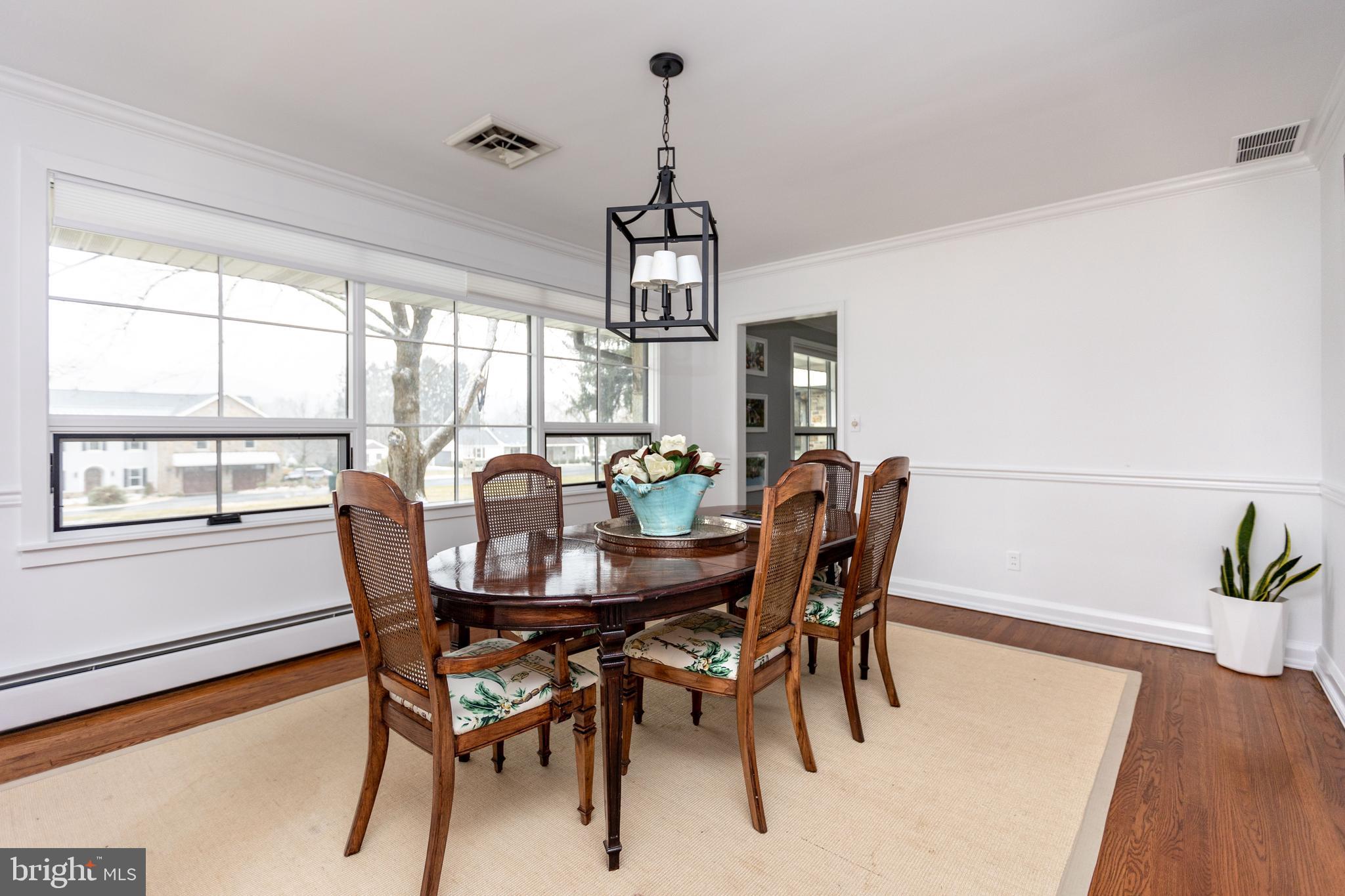 HAMPTON - Residential