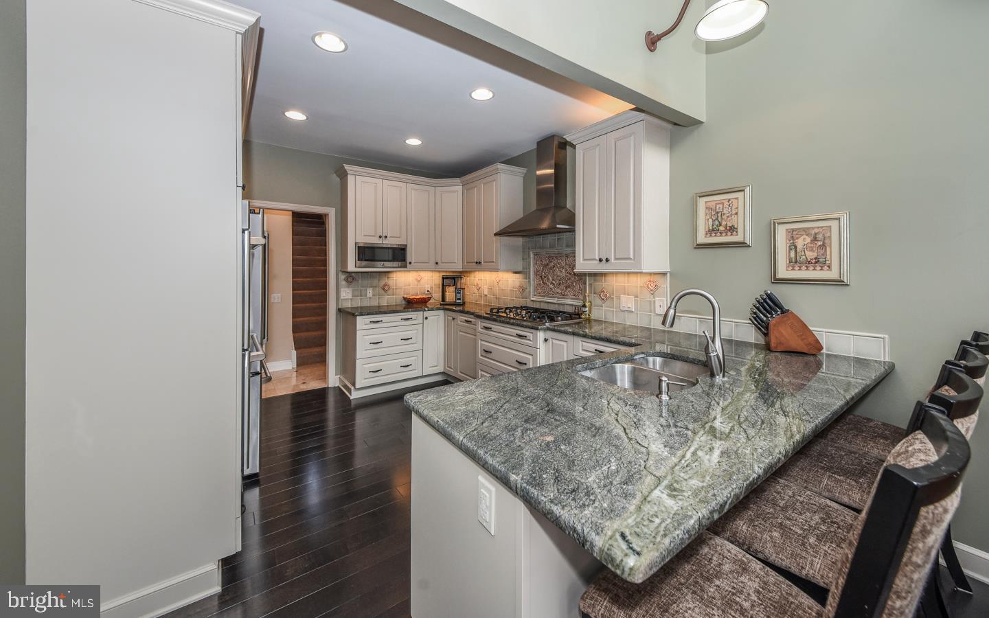 DOYLESTOWN STATION - Residential