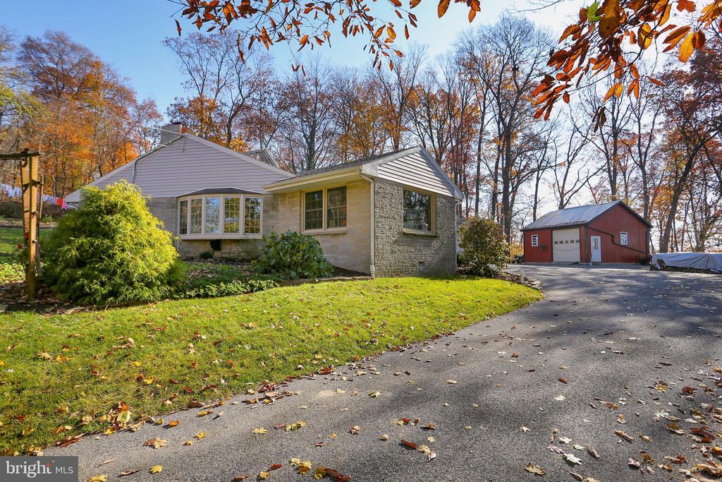 Photo of 929 Chestnut Street, Gap, PA 17527 (MLS # PALA2044150)