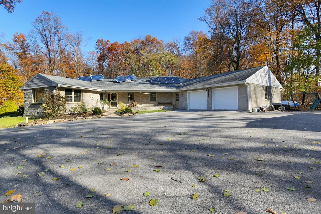 Photo of 929 Chestnut Street, Gap, PA 17527 (MLS # PALA2044150)