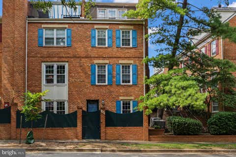 Photo of 740 N Vermont Street, ARLINGTON, VA 22203 (MLS # VAAR2078408)