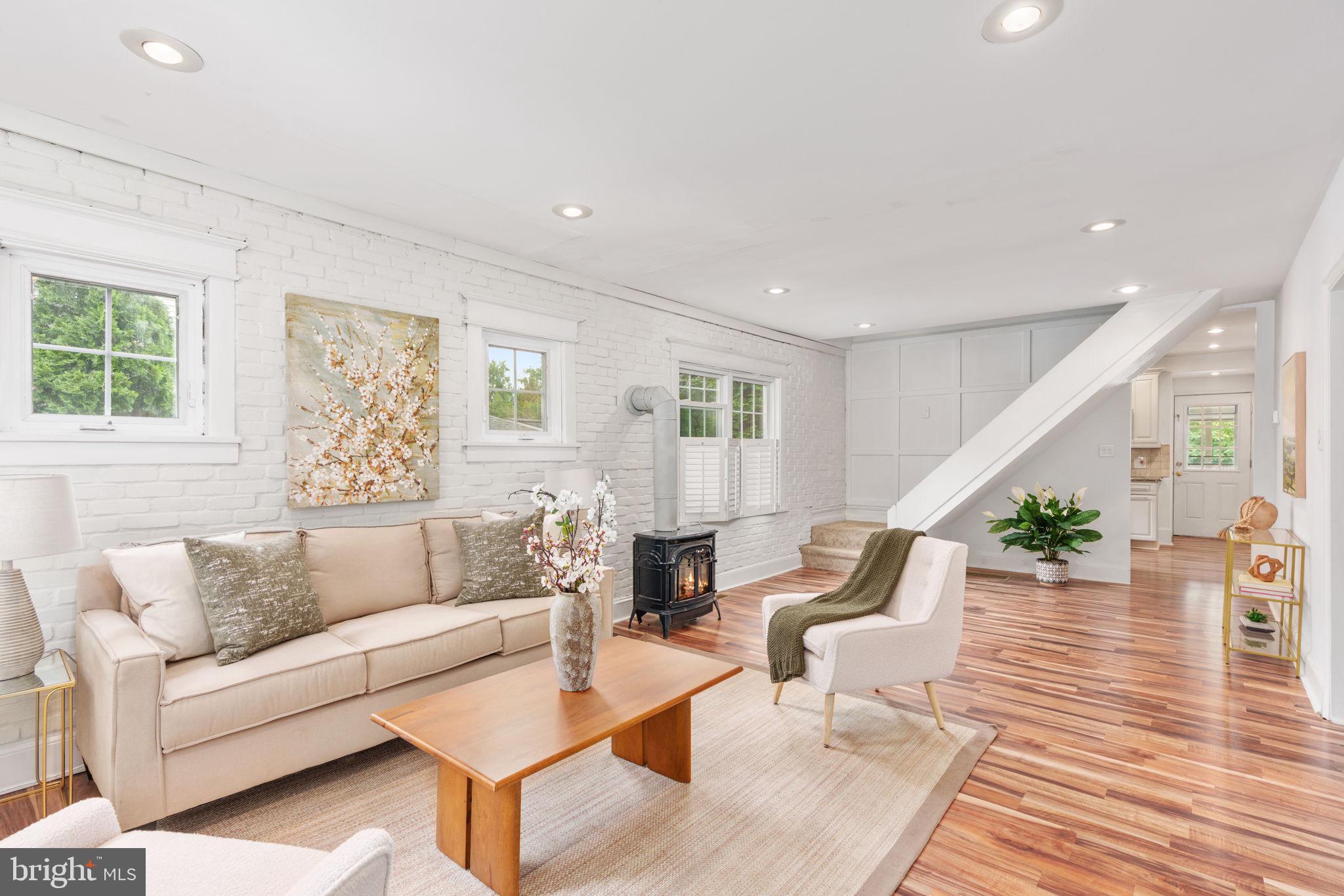 408 SUMMIT AVENUE